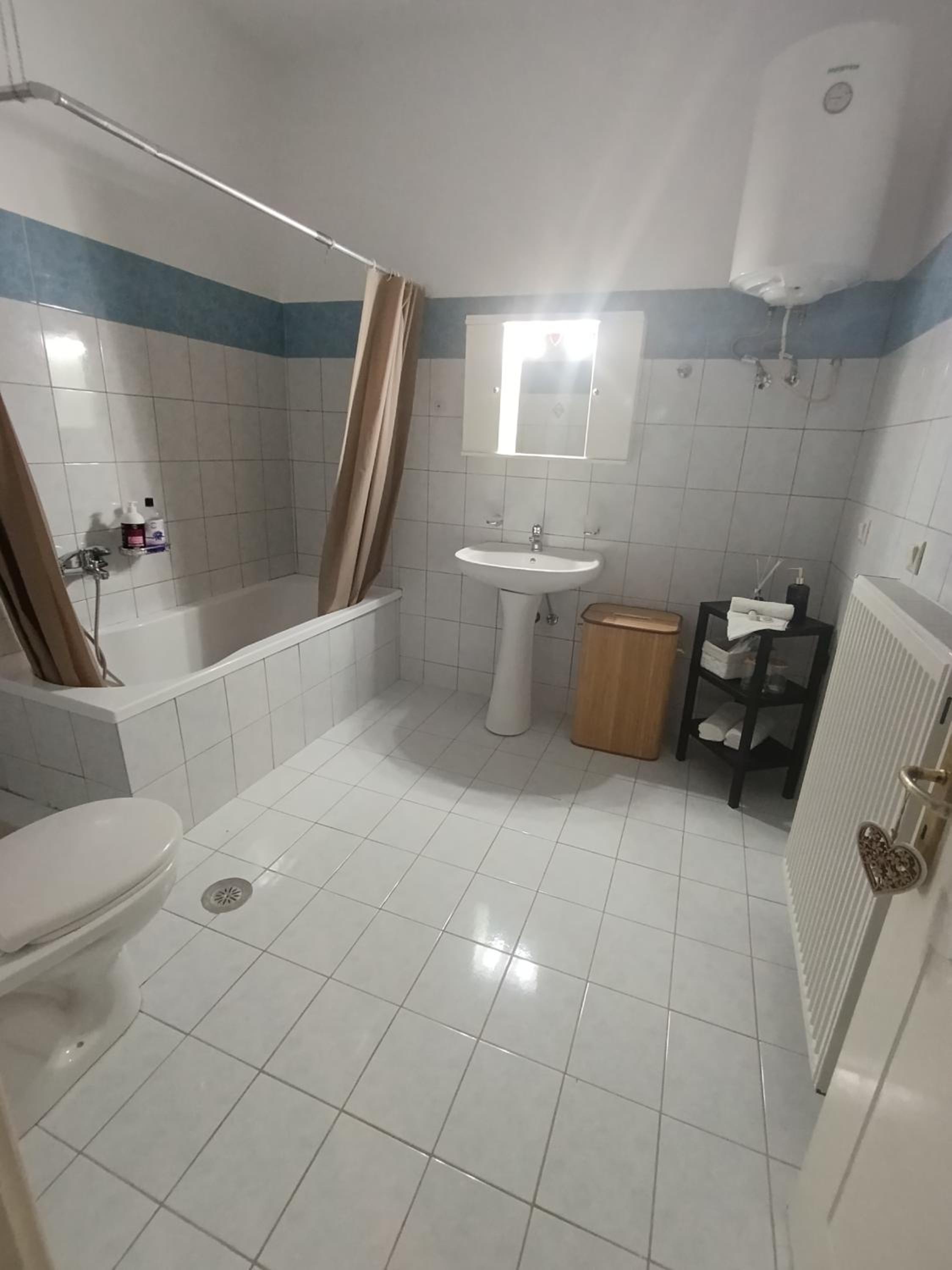 Katherine's apartment