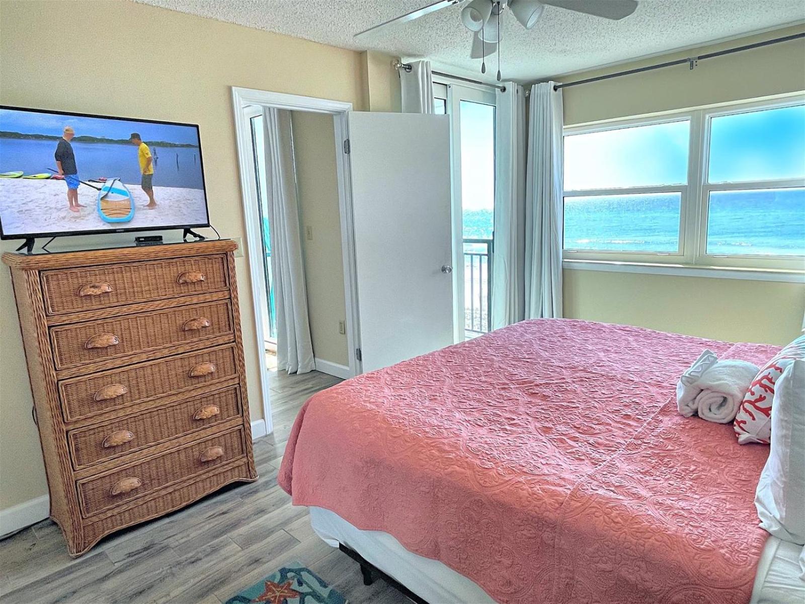 Beach Front, Feeling Beachy 1302, Free Activities Included! view 4