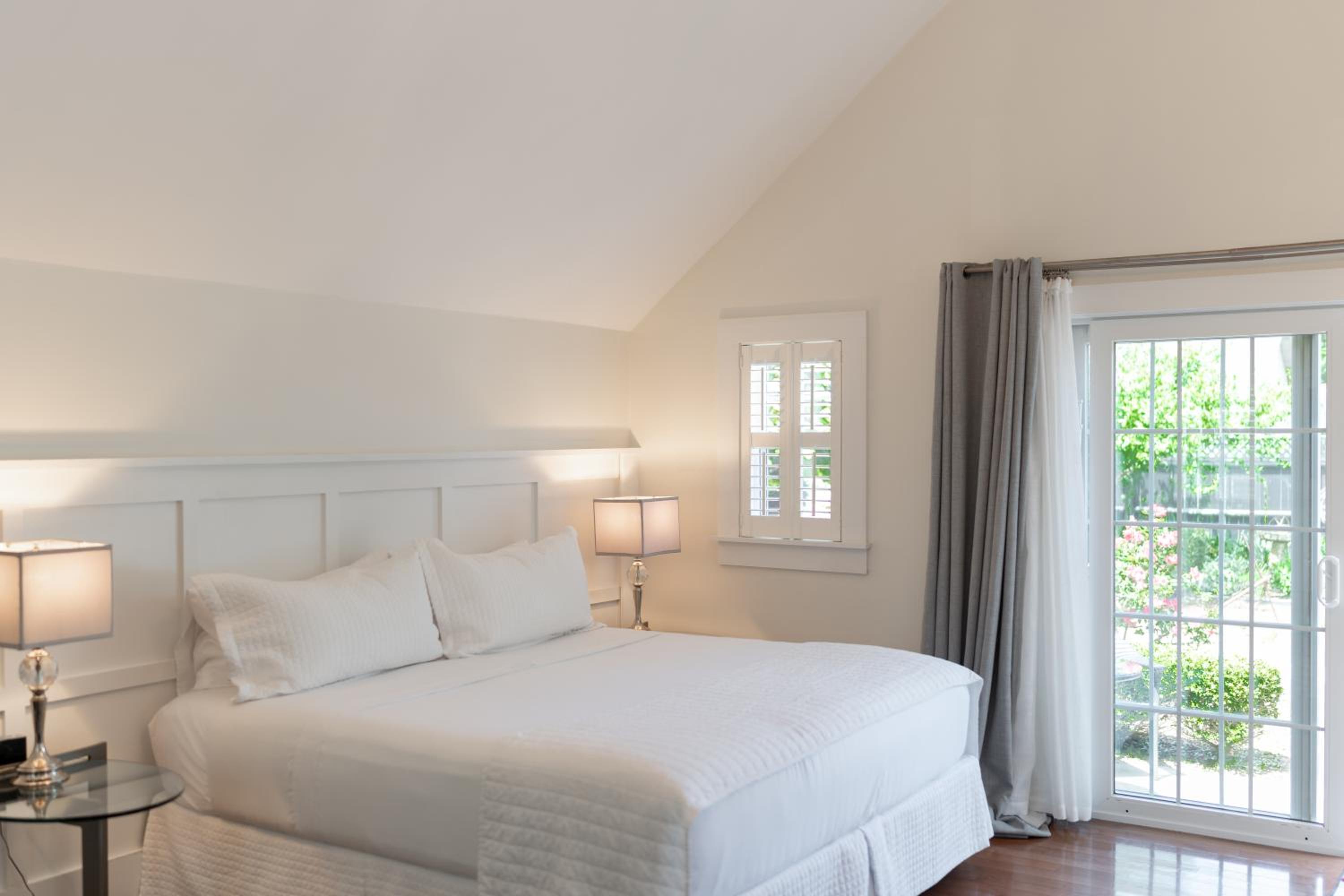 The Platinum Pebble Boutique Inn - Adults Only Property