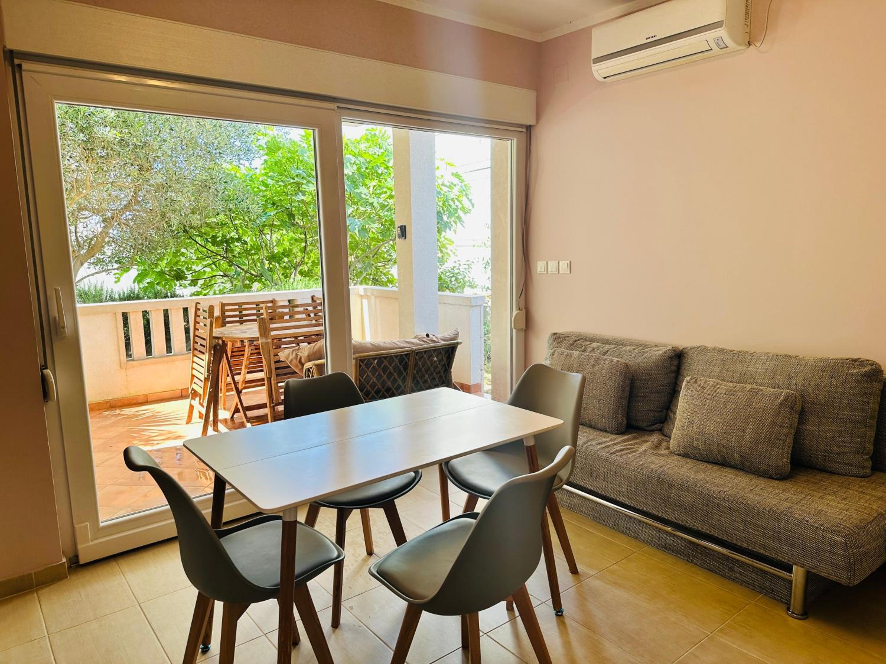 Appartement für 7: Zentrale Lage mit Privatparkplatz
