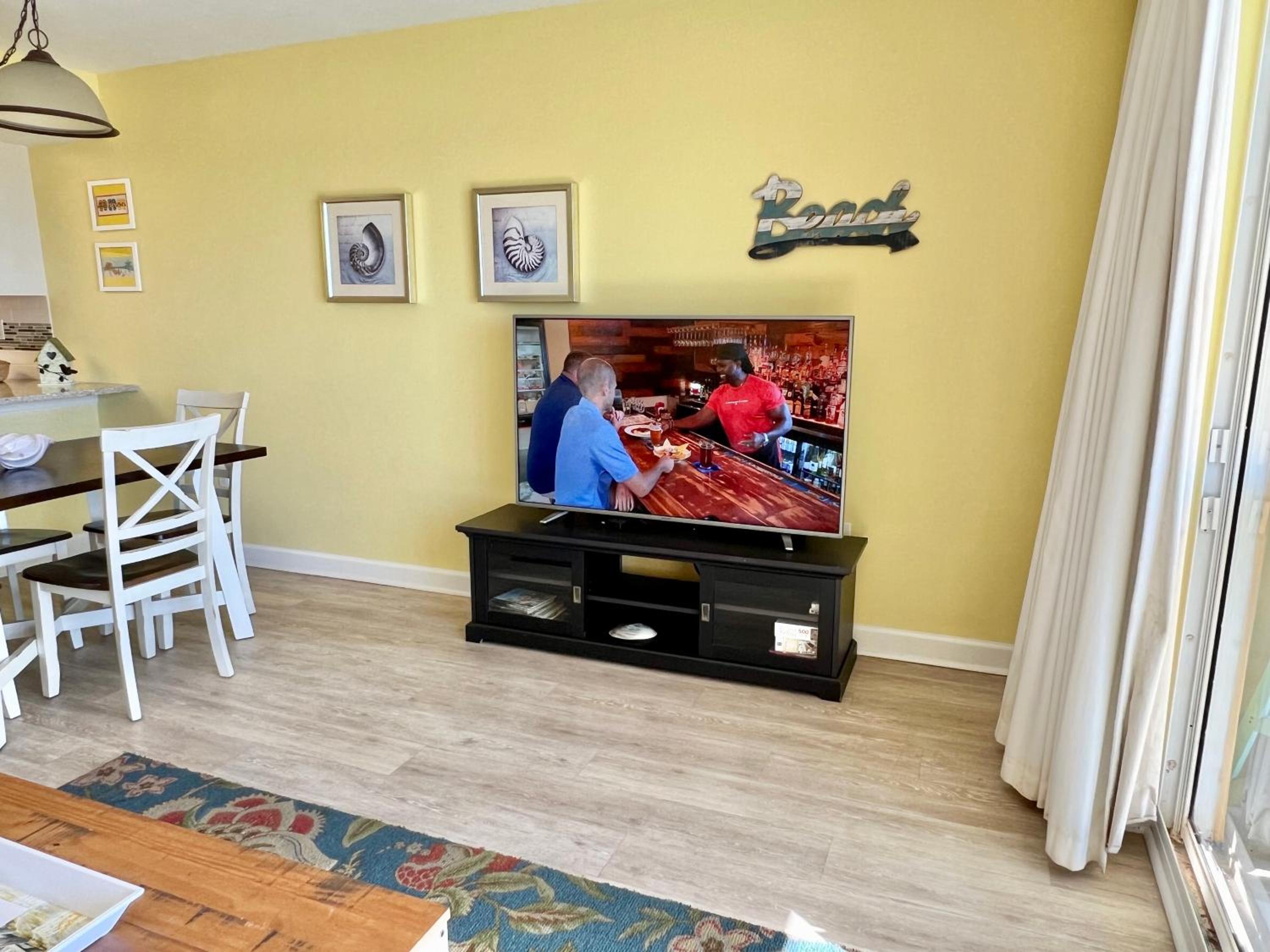 Beach Front Radiant Robins Nest 112, Free Activities Included!