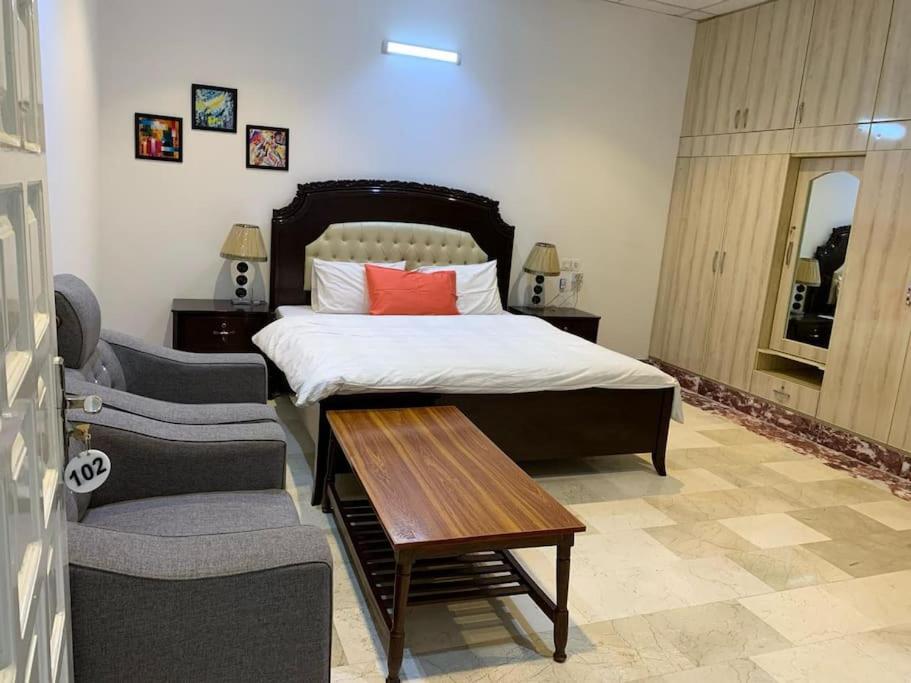 hotel room