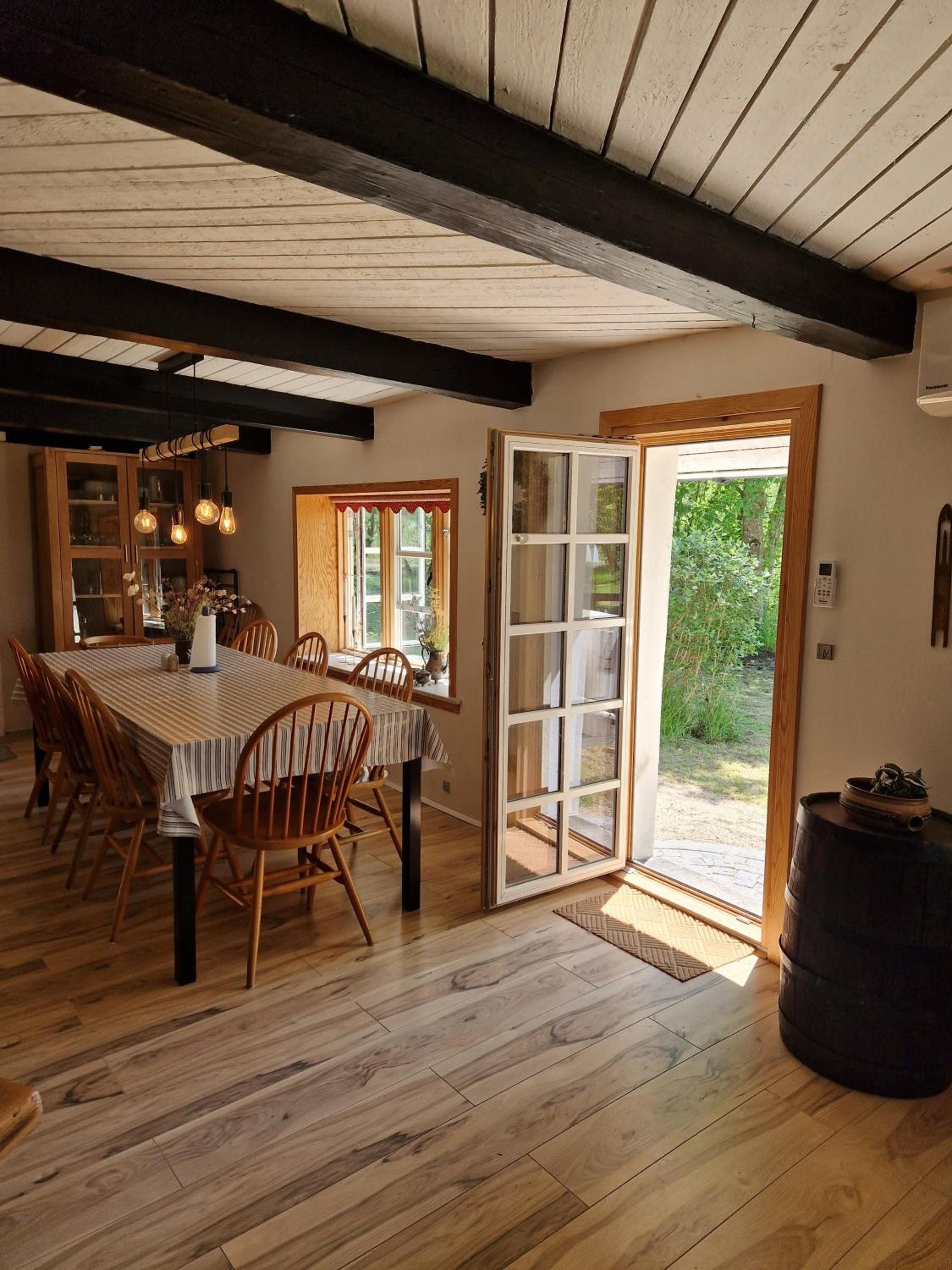 Family-Friendly Coastal Cottage
