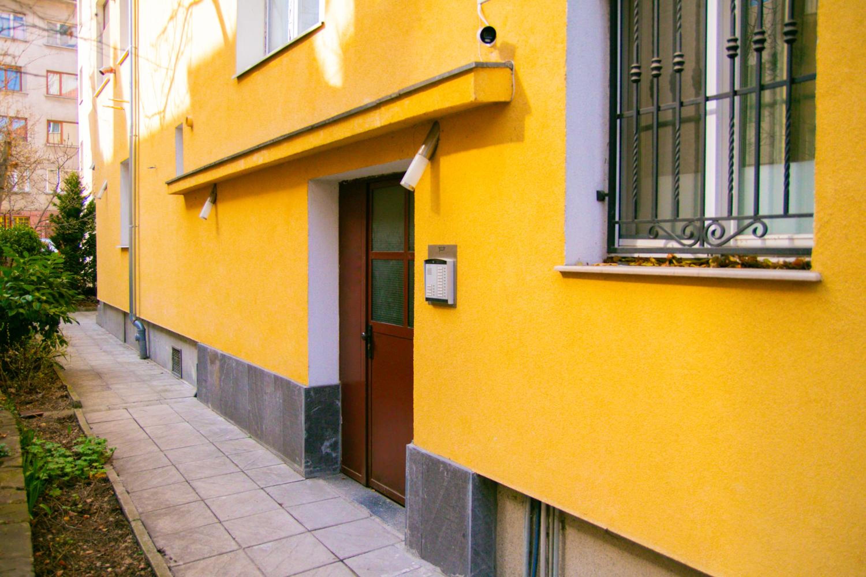 Spacious 1 bed flat near Vitosha Blvd