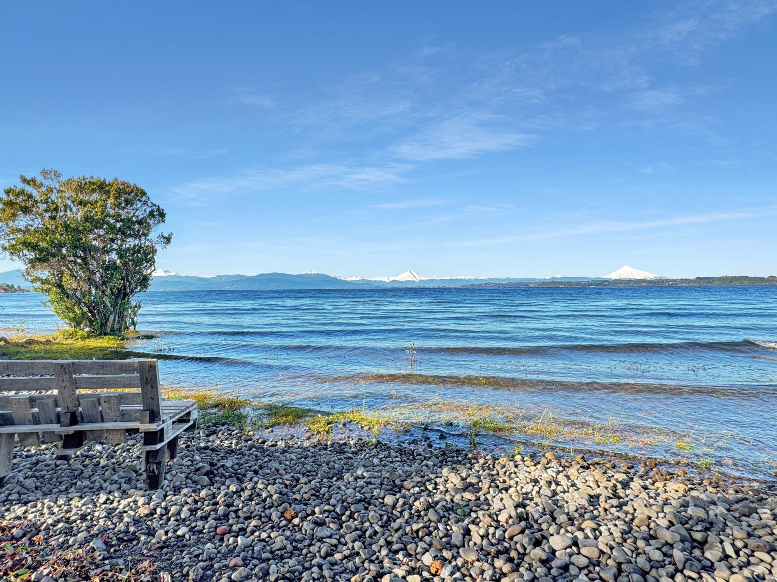 Orilla de Lago con Hot Tub, parrilla y vistas