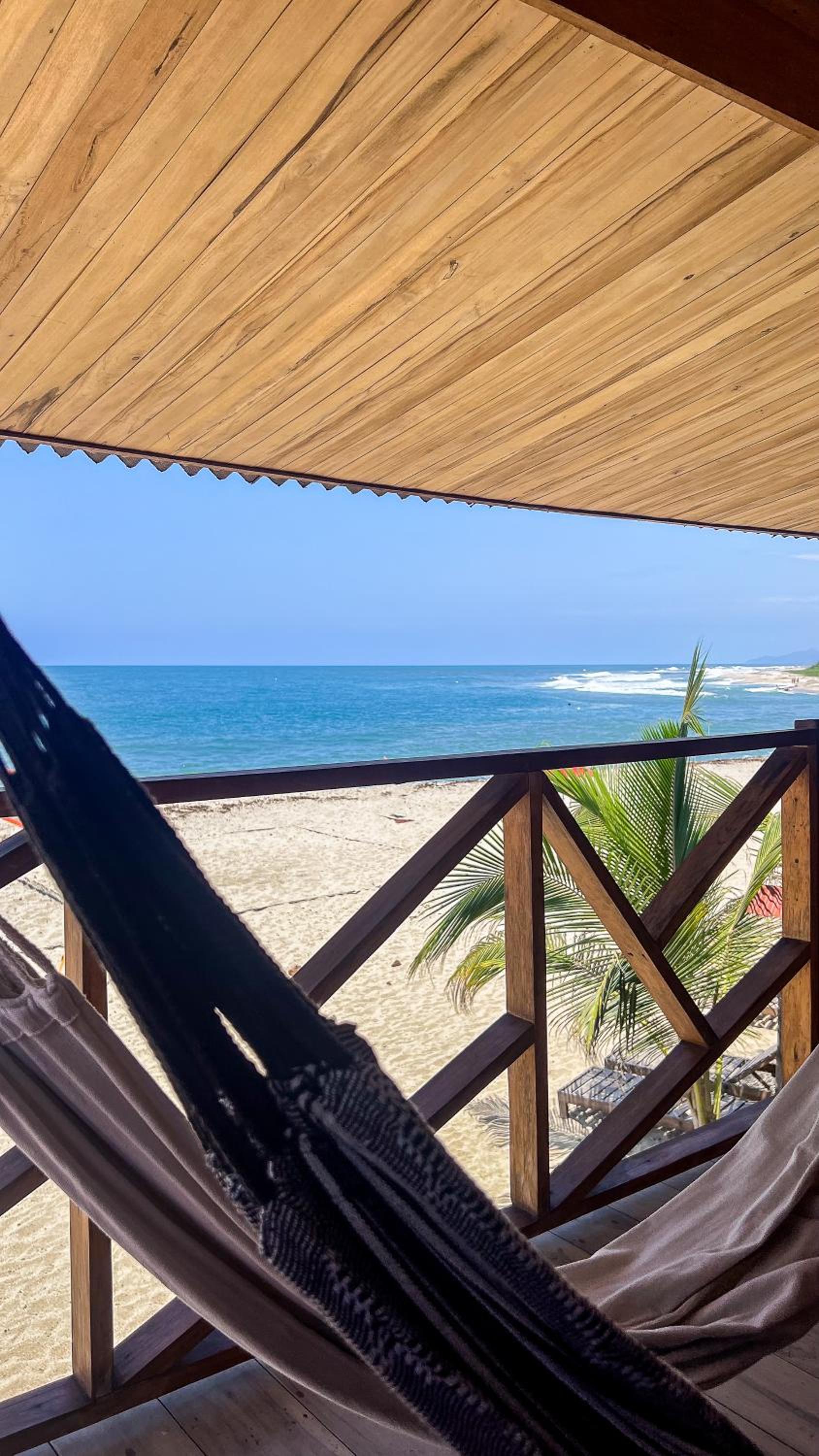 Hostal MOCAMBO BEACH