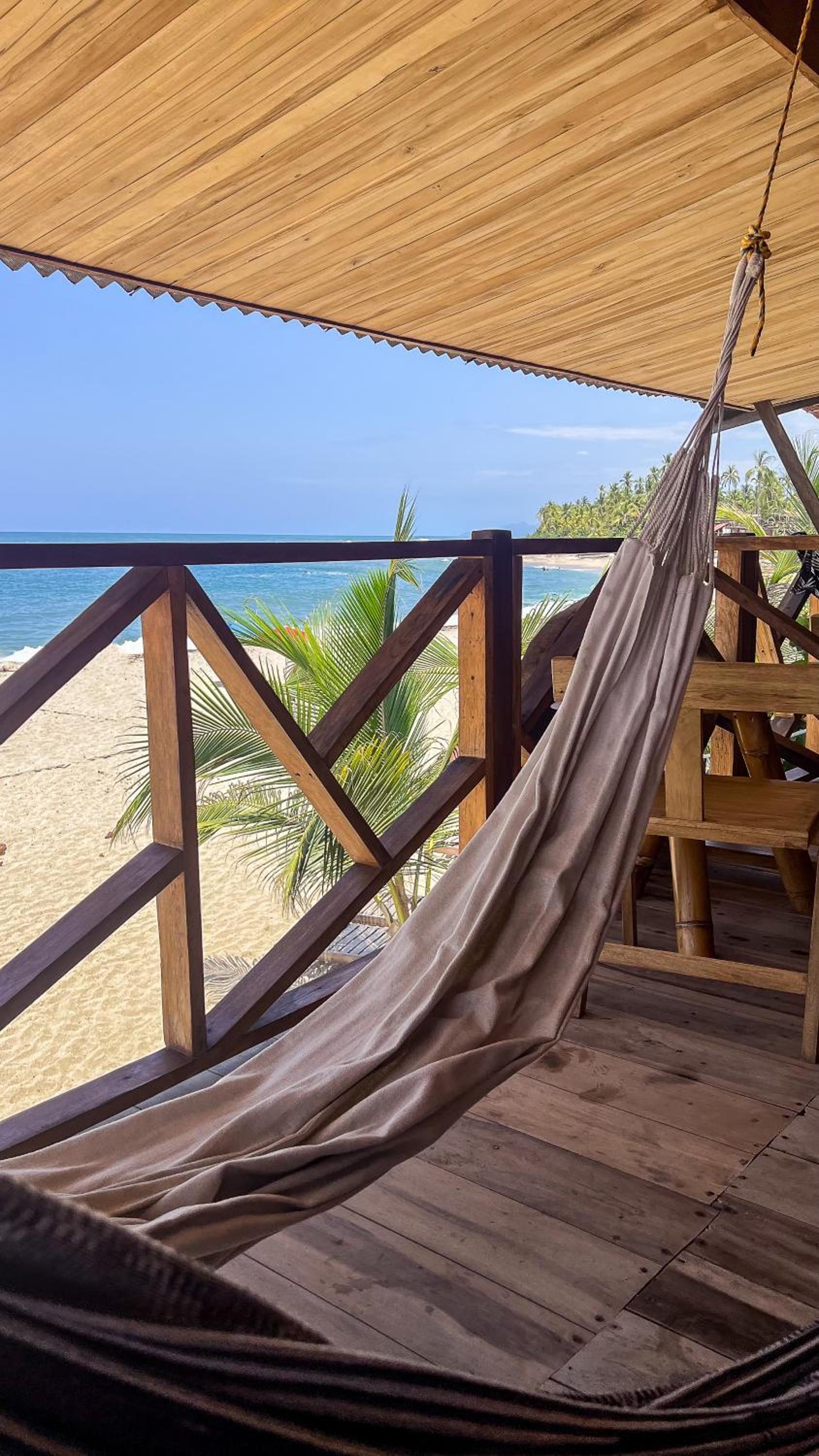 Hostal MOCAMBO BEACH