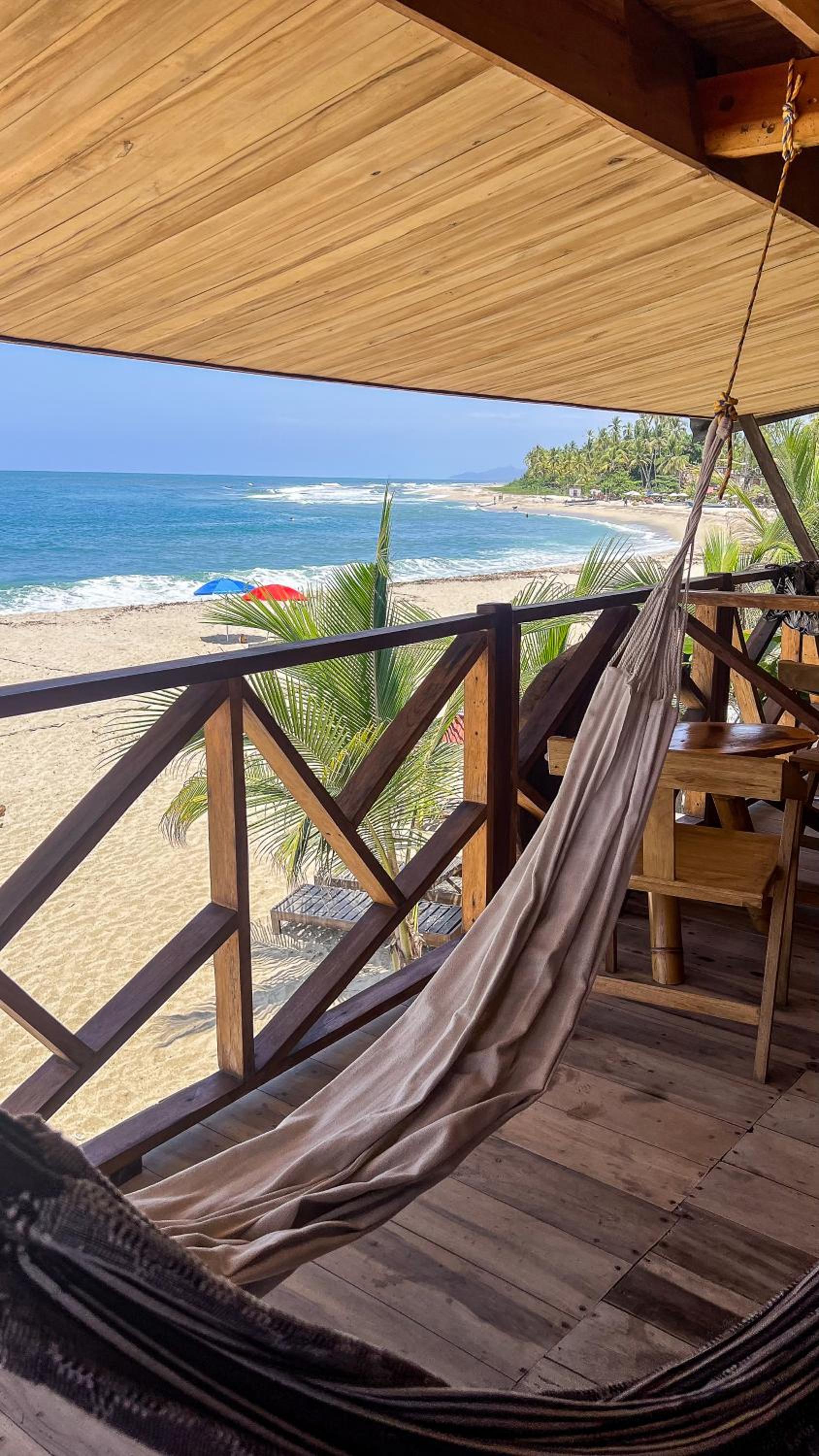 Hostal MOCAMBO BEACH