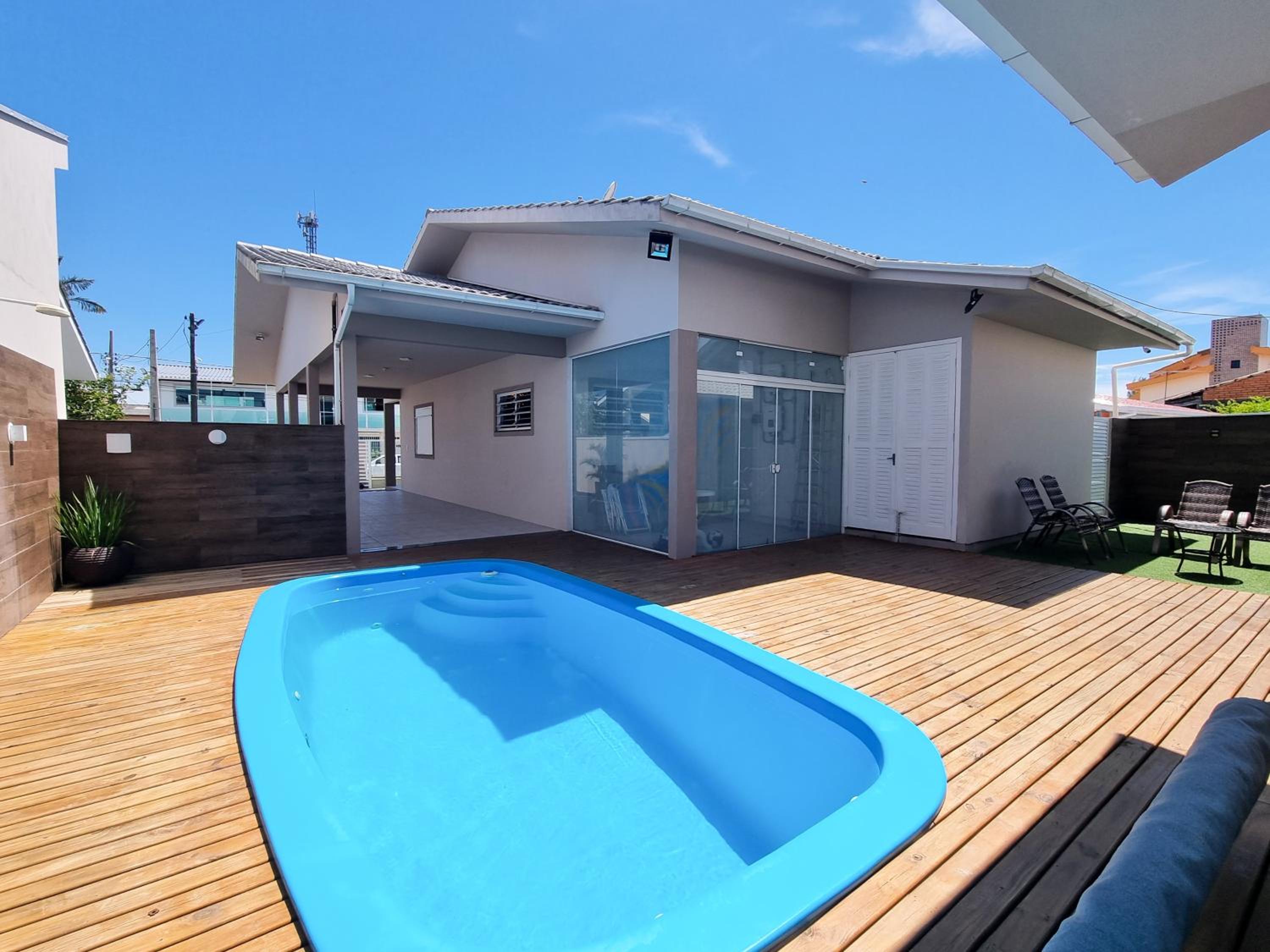 Casa com piscina na Praia do Sonho