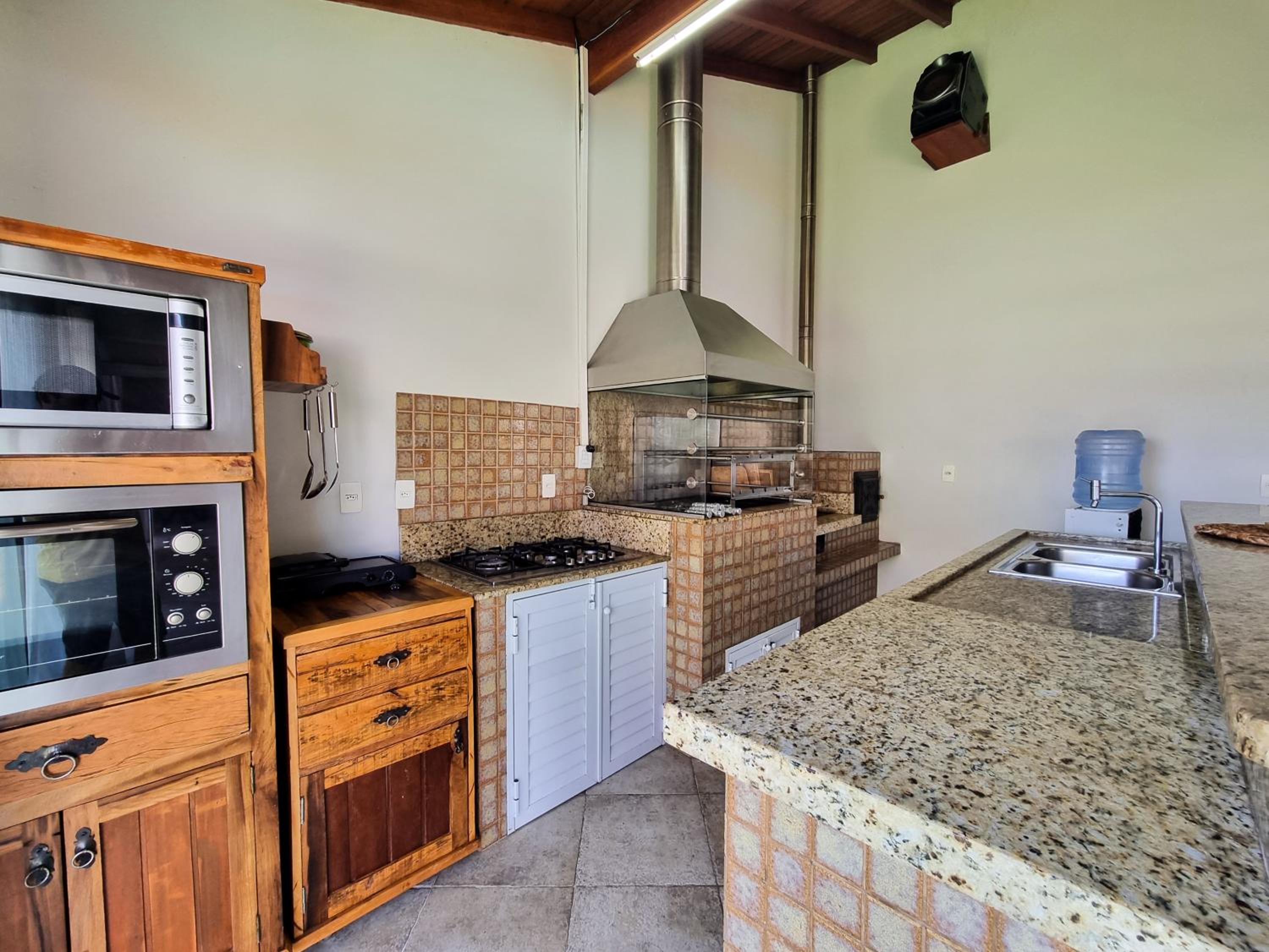 Casa com piscina na Praia do Sonho