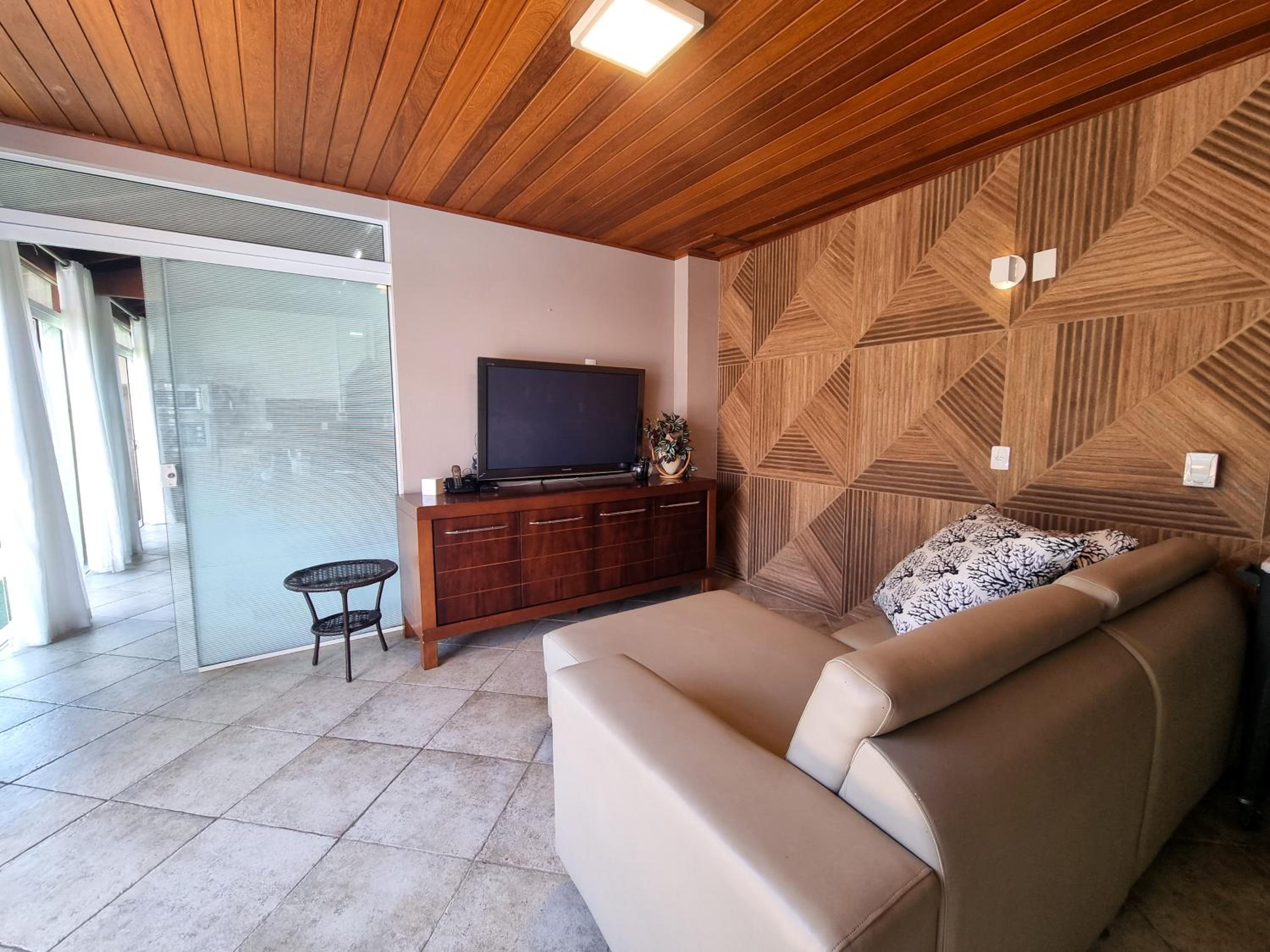 Casa com piscina na Praia do Sonho