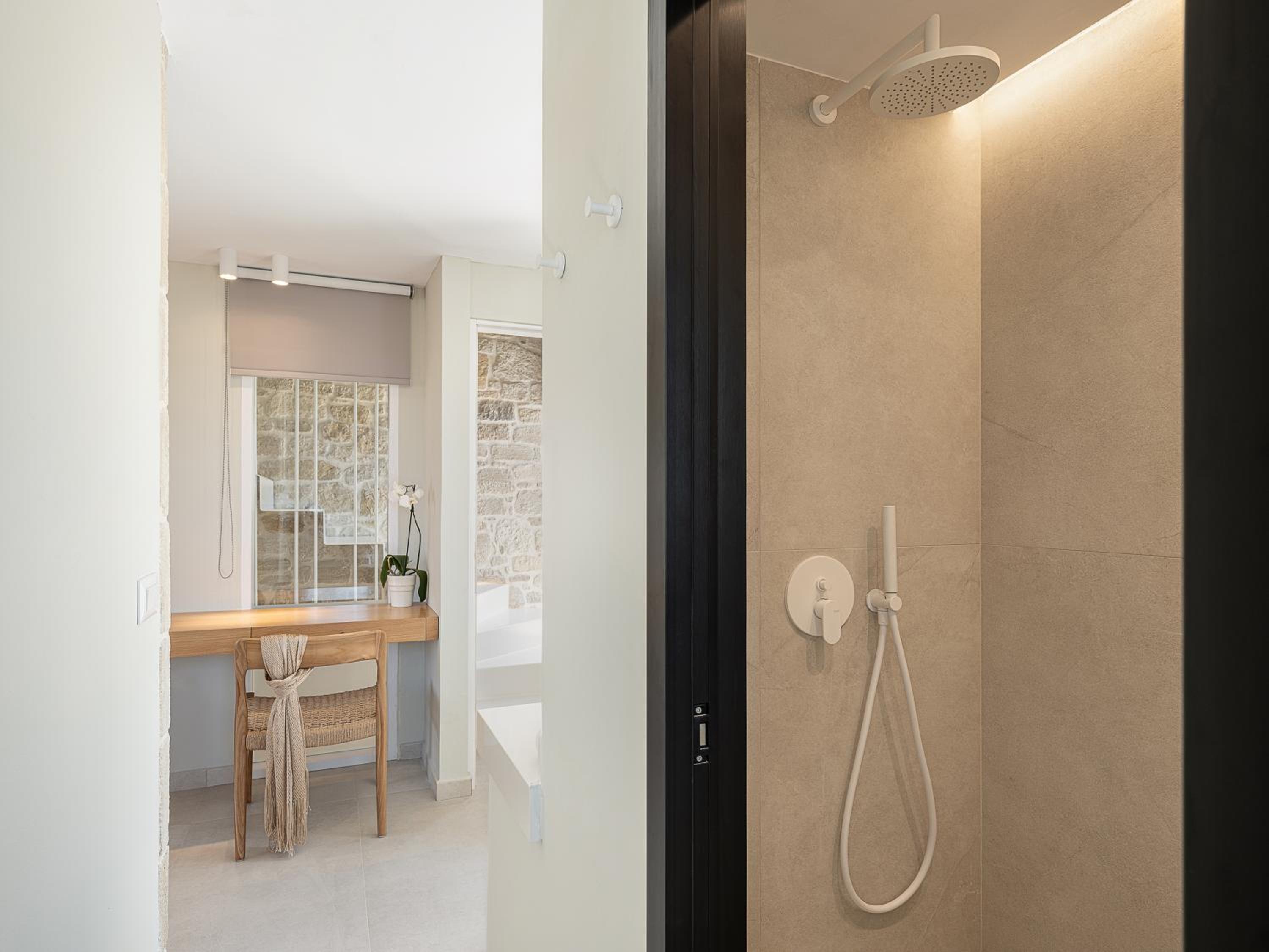 Photo 52