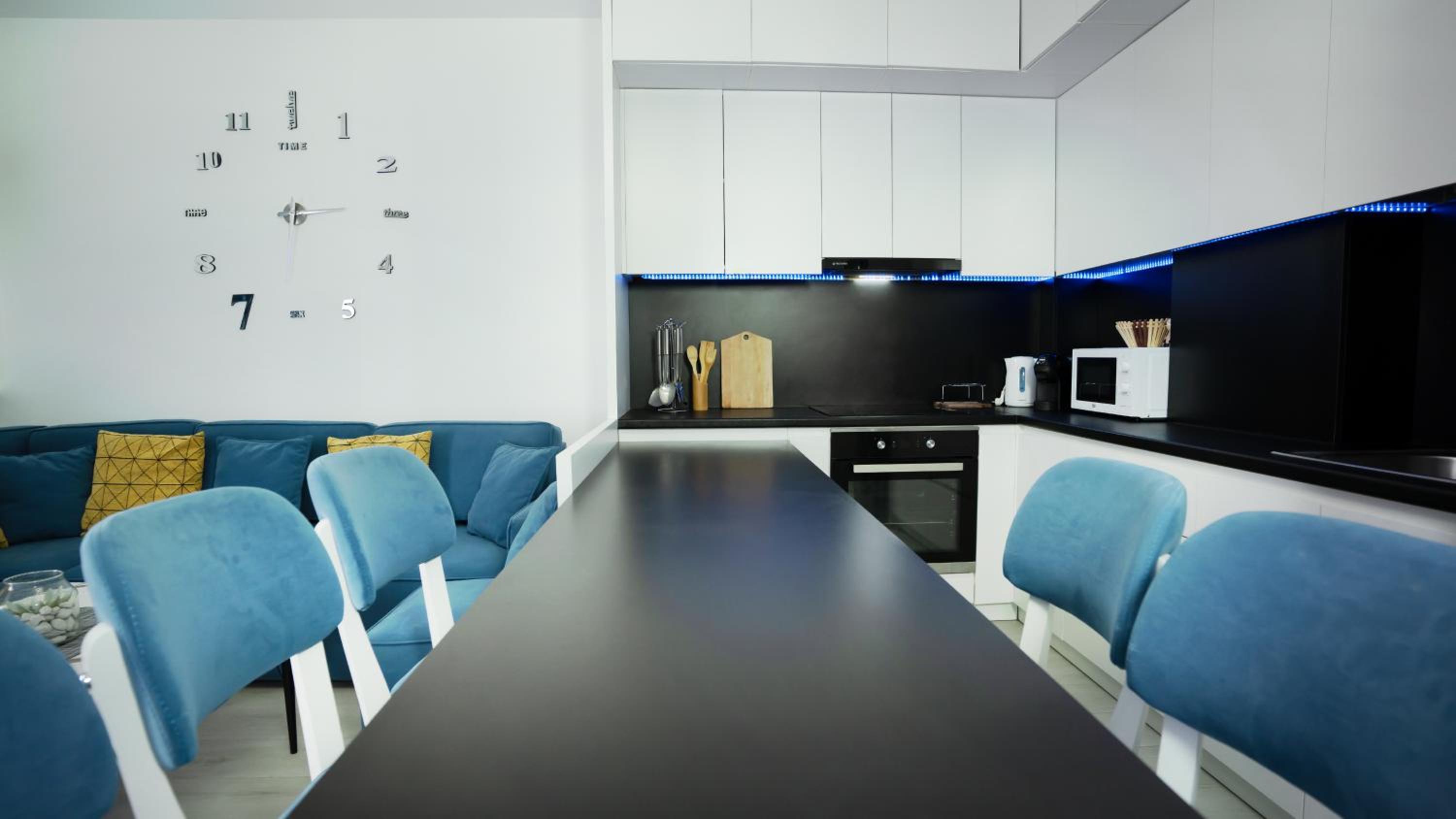 Ola Apartments