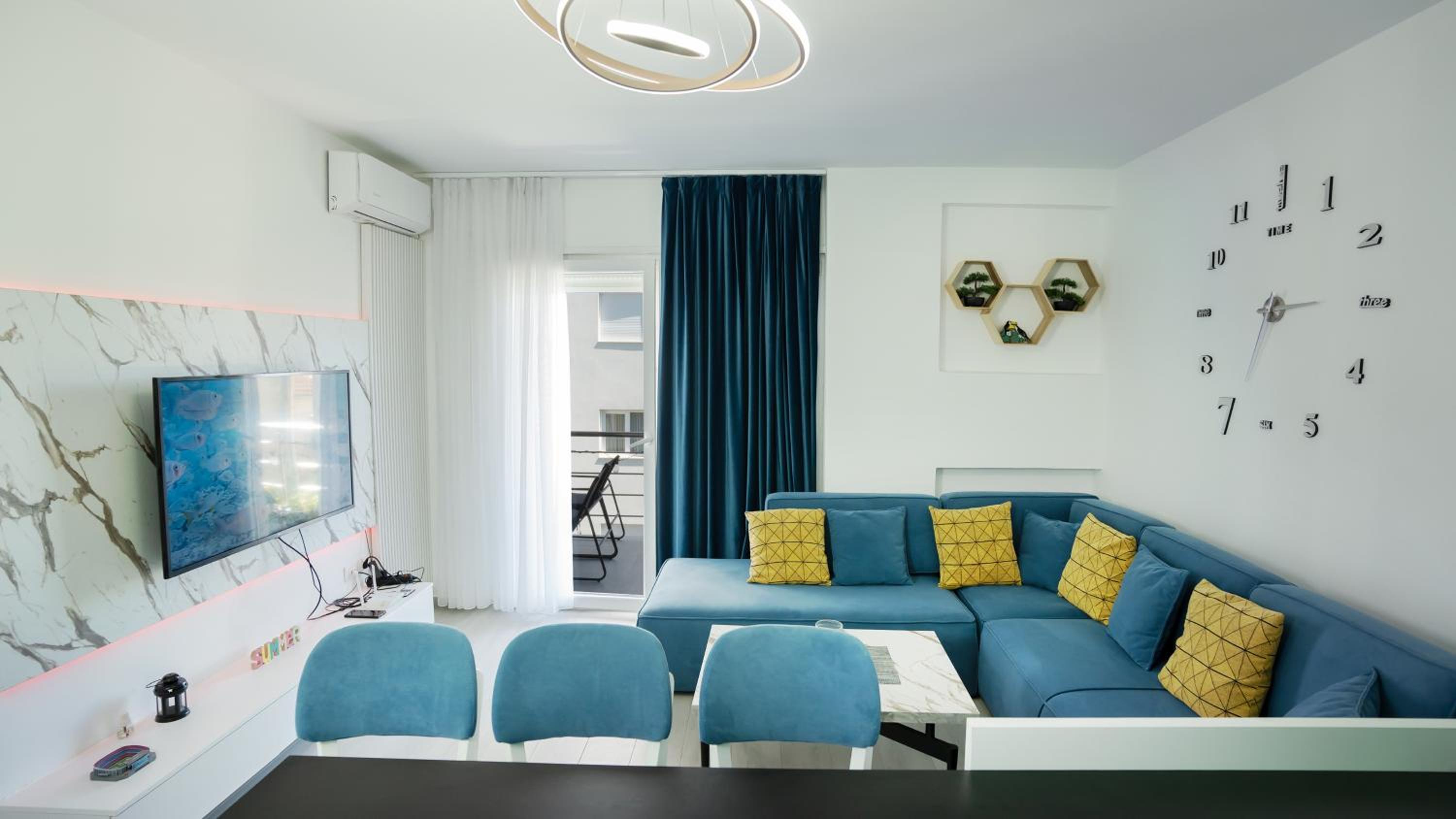 Ola Apartments