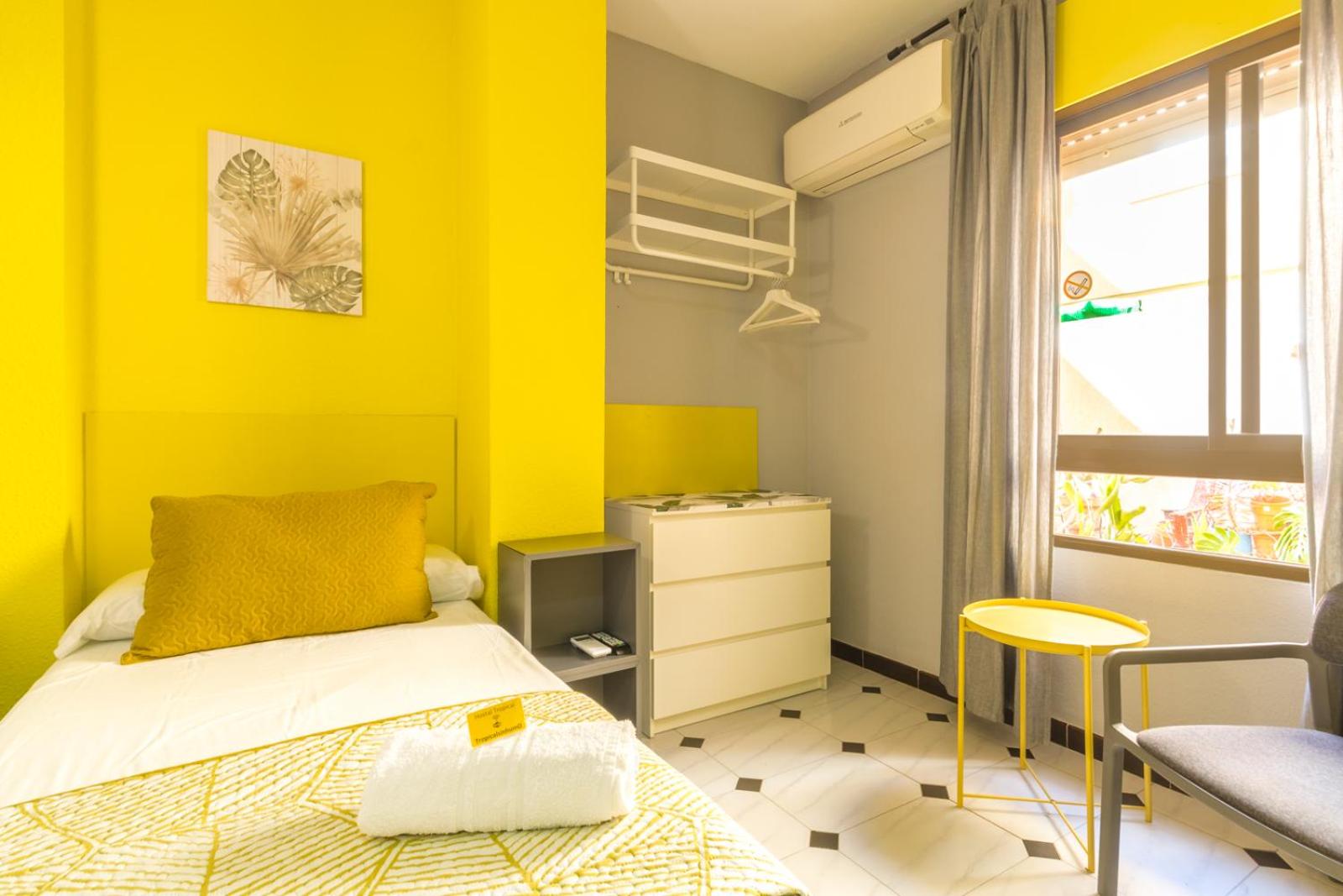 Hostal Tropical