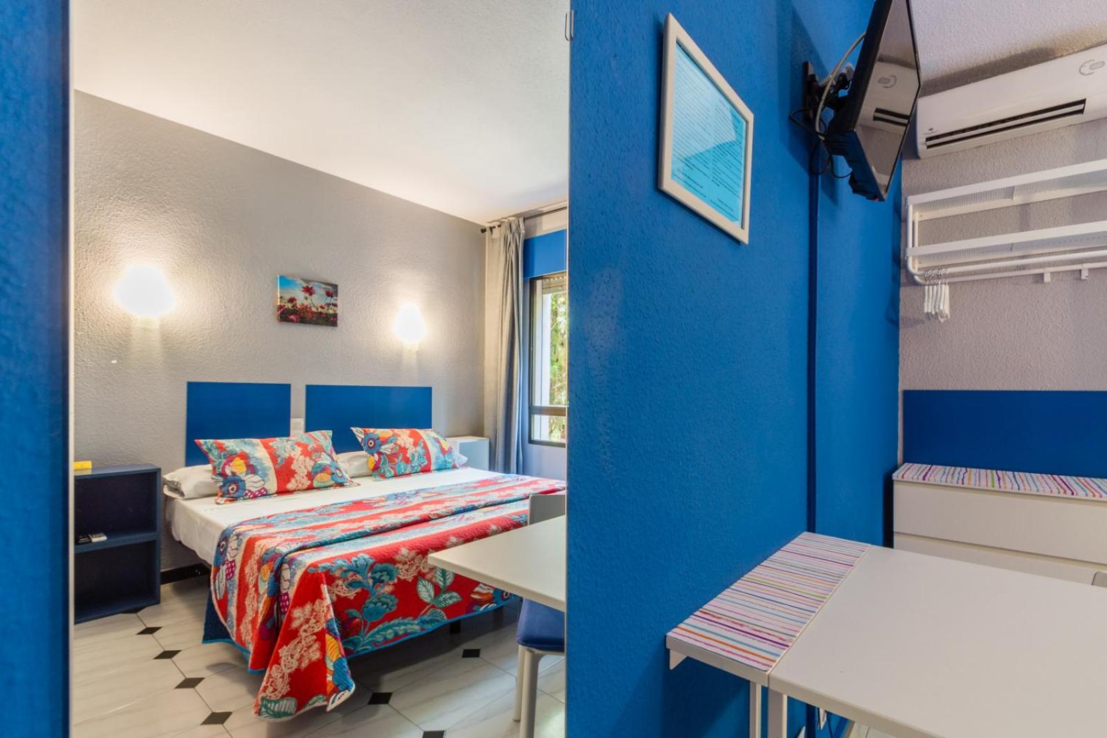 Hostal Tropical