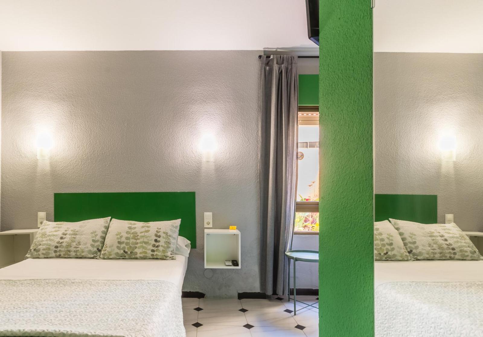 Hostal Tropical