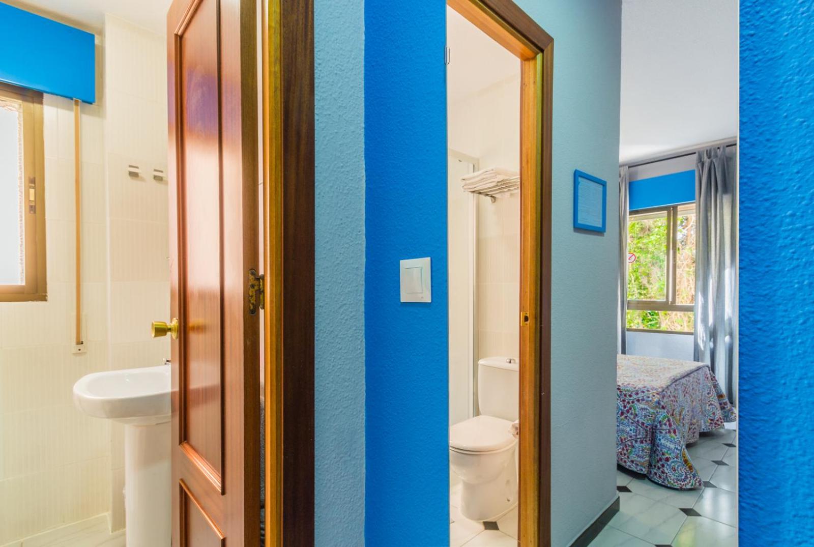 Hostal Tropical