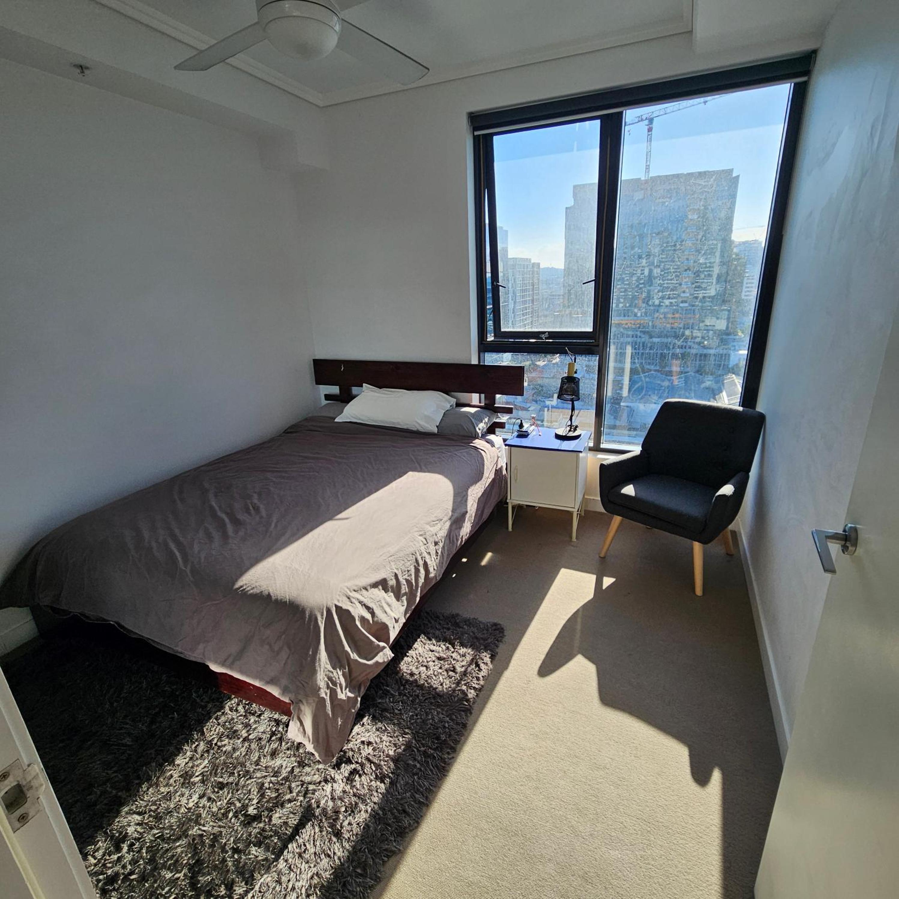 Brisbane Vacations - Private Bedroom Bathroom in Shared Inner Brisbane Apartment - Property Image 2