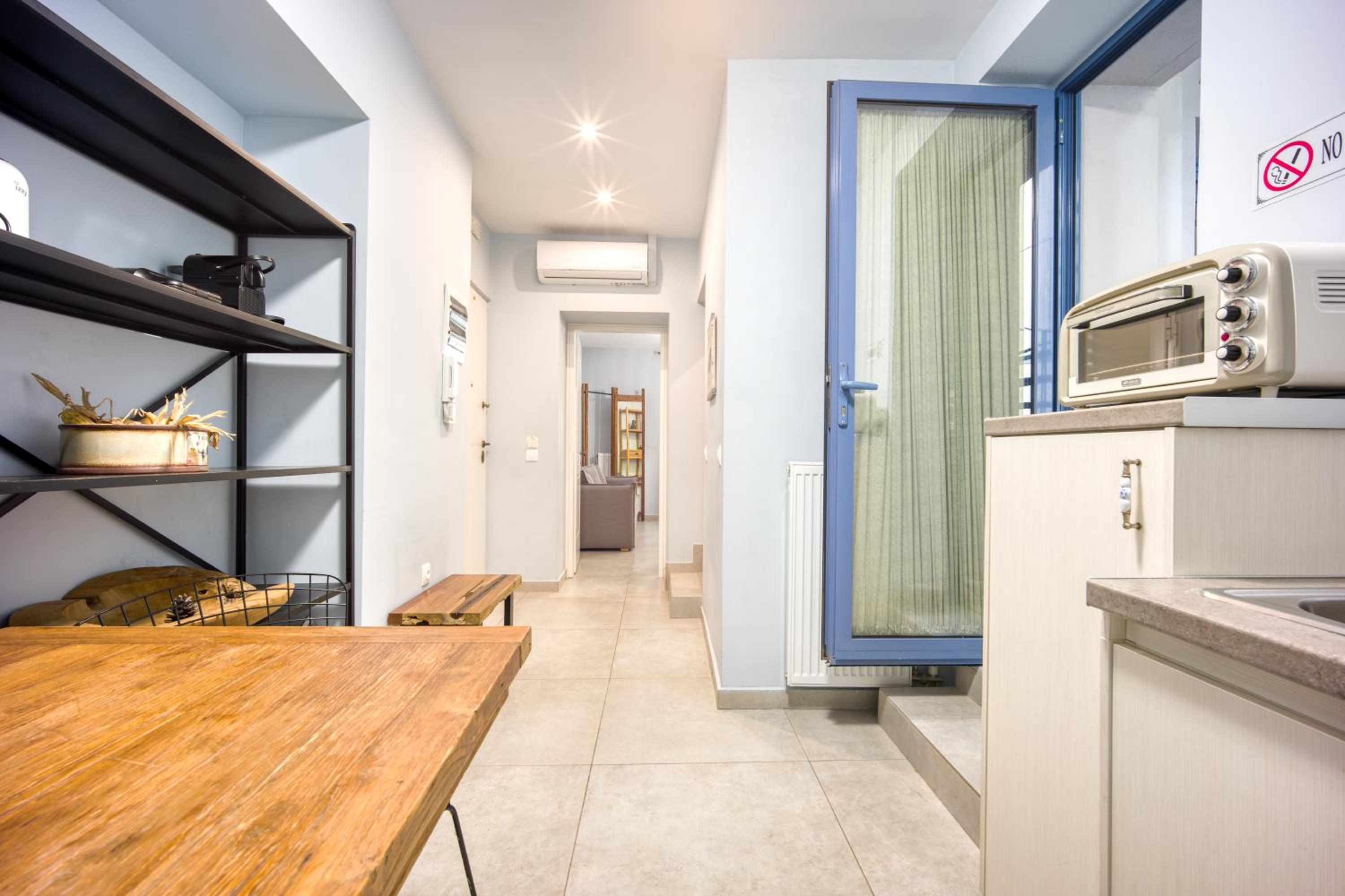 Bentzi...Boutique Apartment in Pangrati, Superior Suite (2) for 4 guests