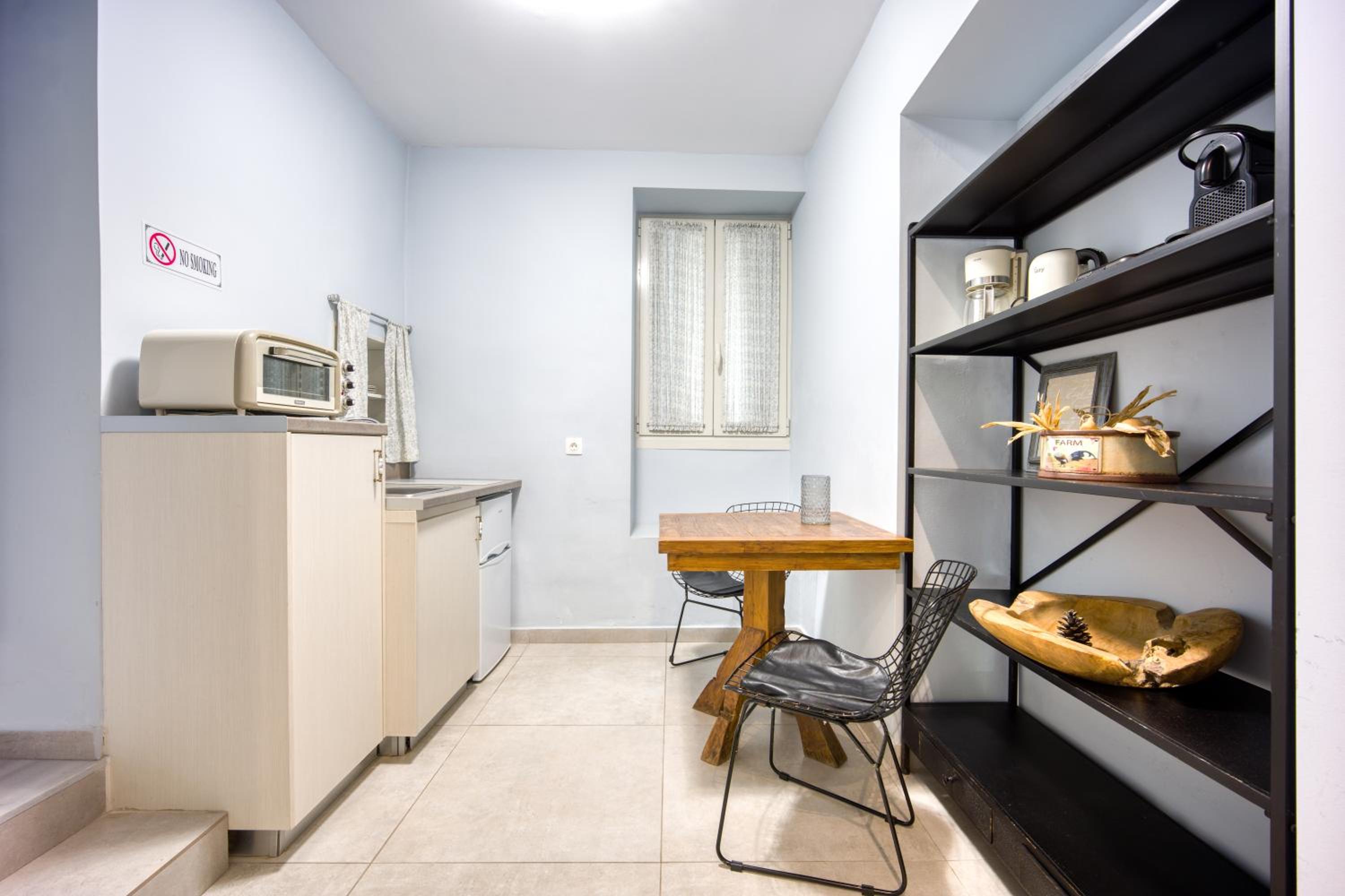 Bentzi...Boutique Apartment in Pangrati, Superior Suite (2) for 4 guests