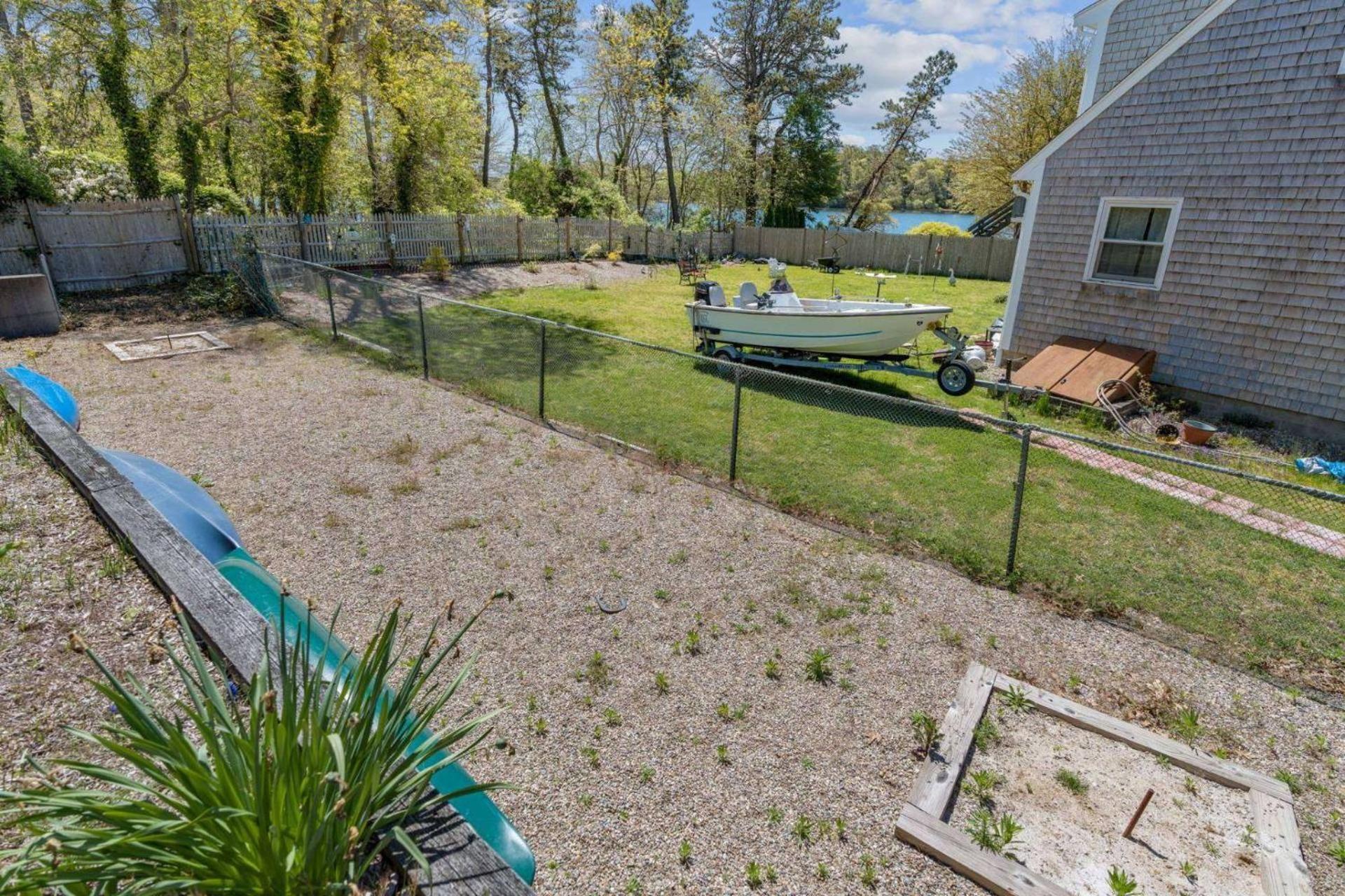 6 Lakeside Terrace, Harwich view 3