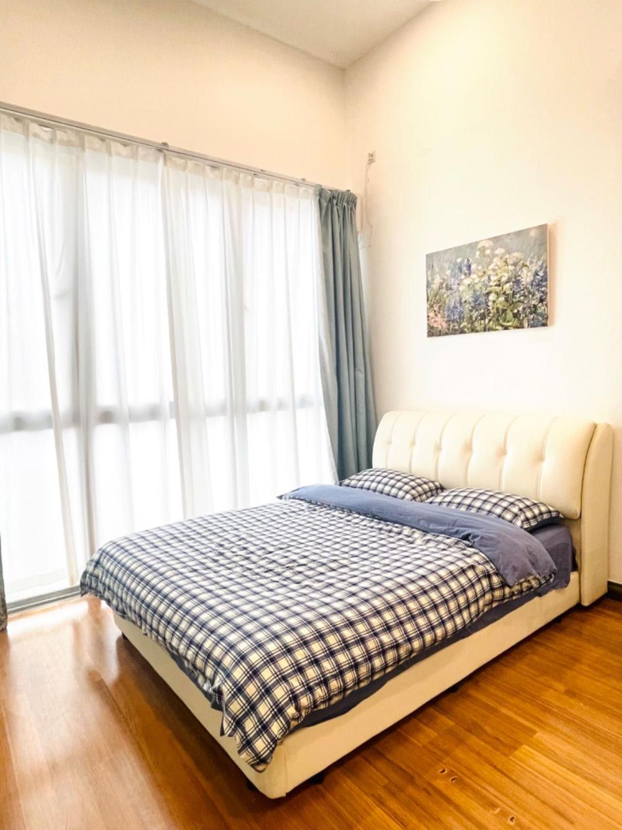 Cozy home in city center with free parking -1D