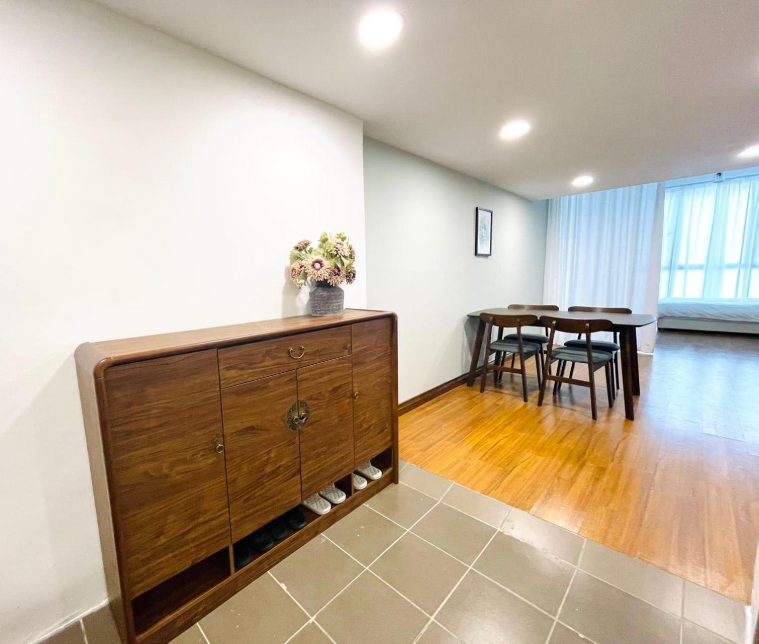 Cozy home in city center with free parking -1D