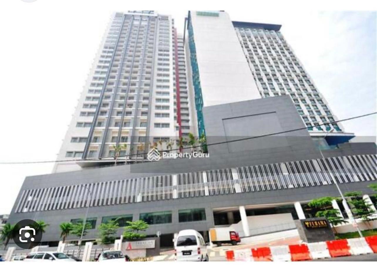 Cozy home in city center with free parking -1D