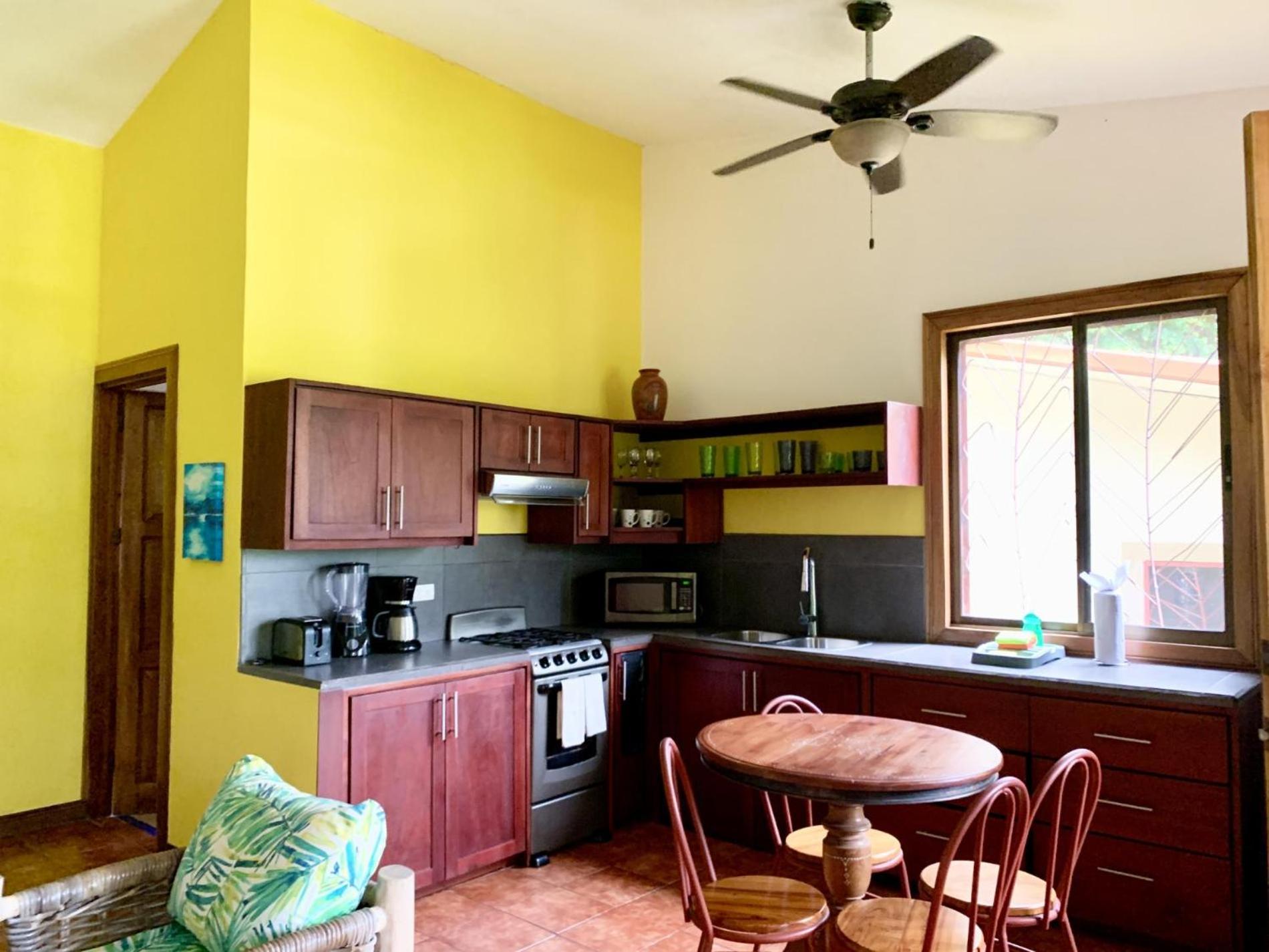 Cozy AC EcoCondo 4 with Pool Wildlife Visits