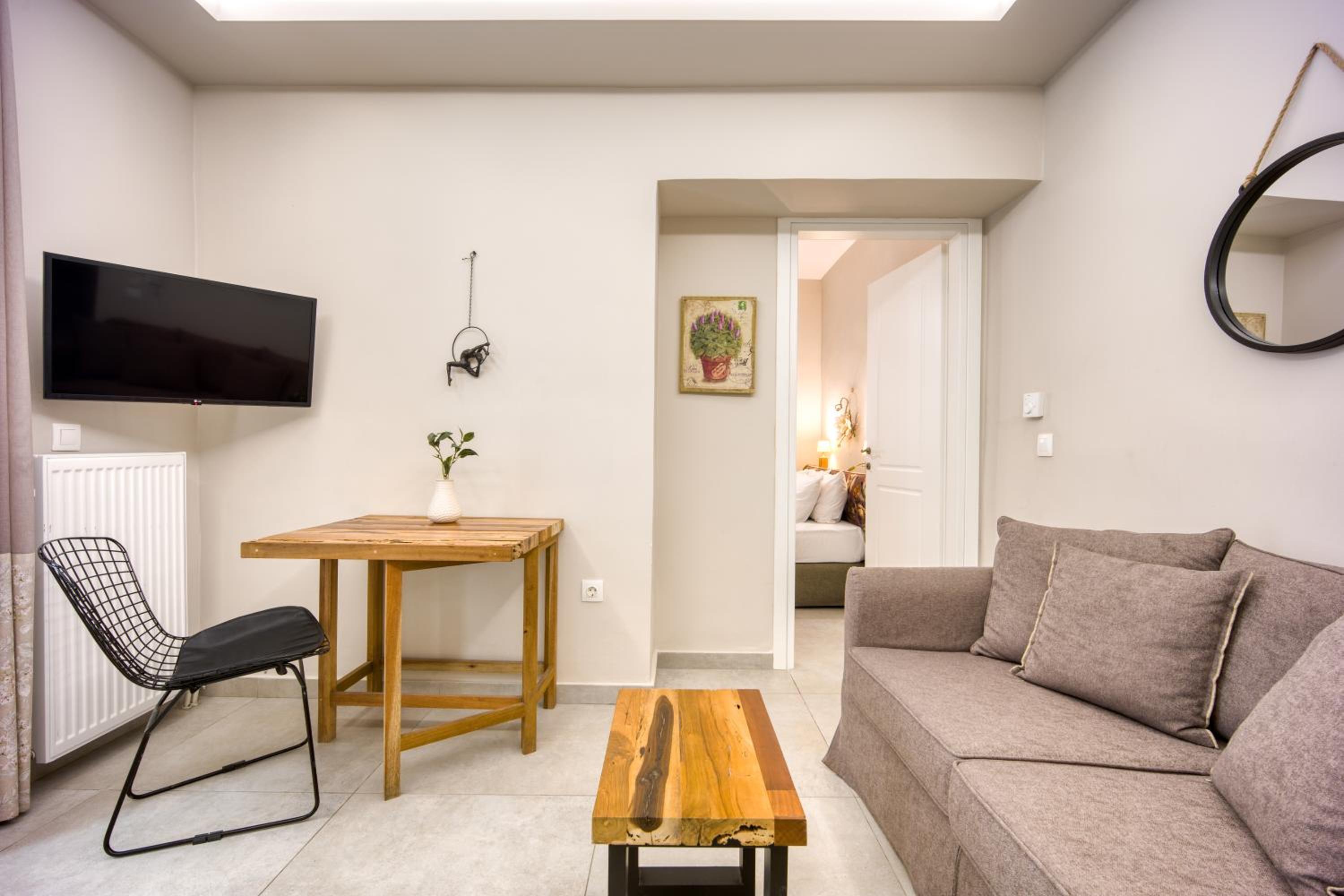 Pagrati/Hilton area, Bentzi (3) Boutique Apt. for 4