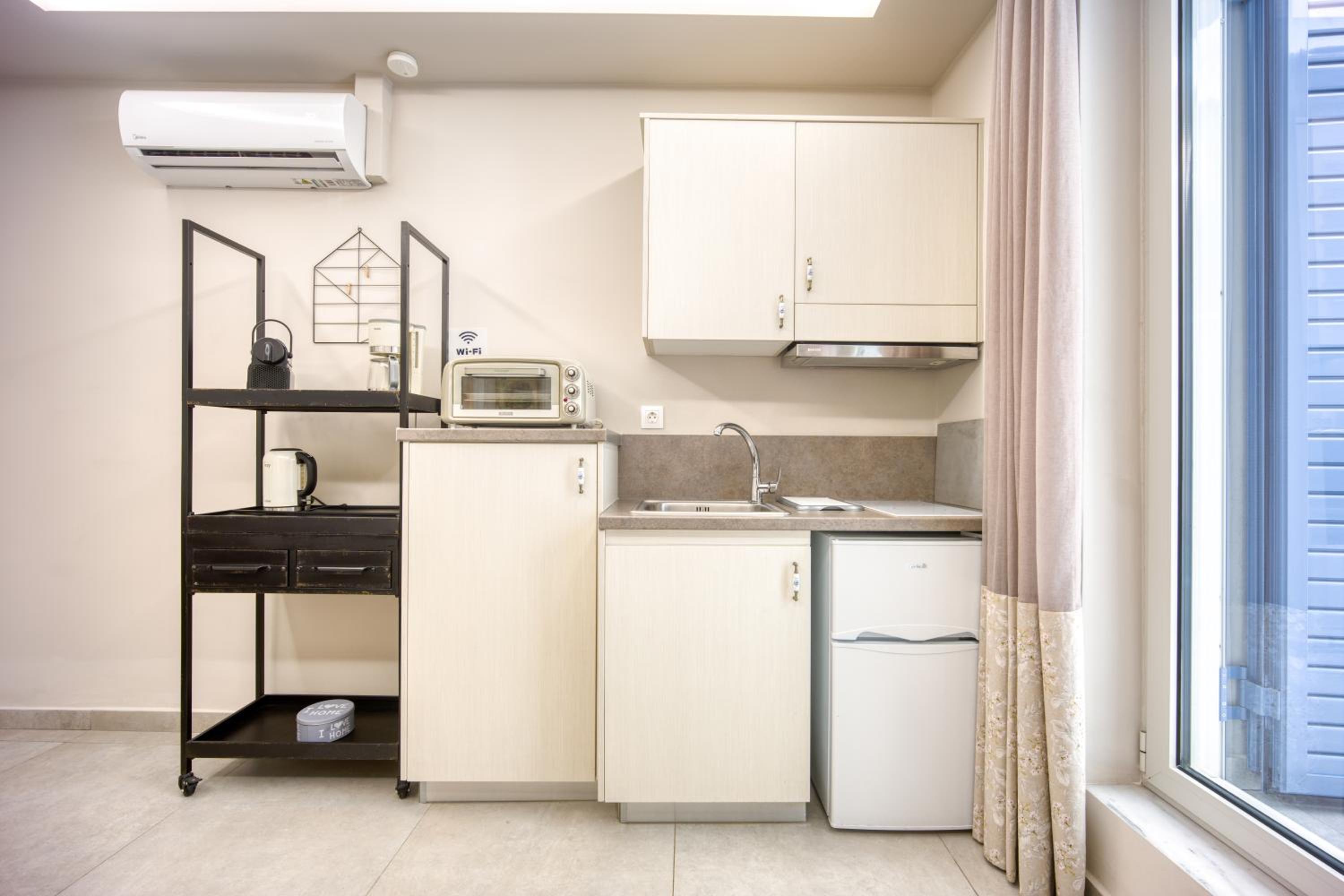 Pagrati/Hilton area, Bentzi (3) Boutique Apt. for 4