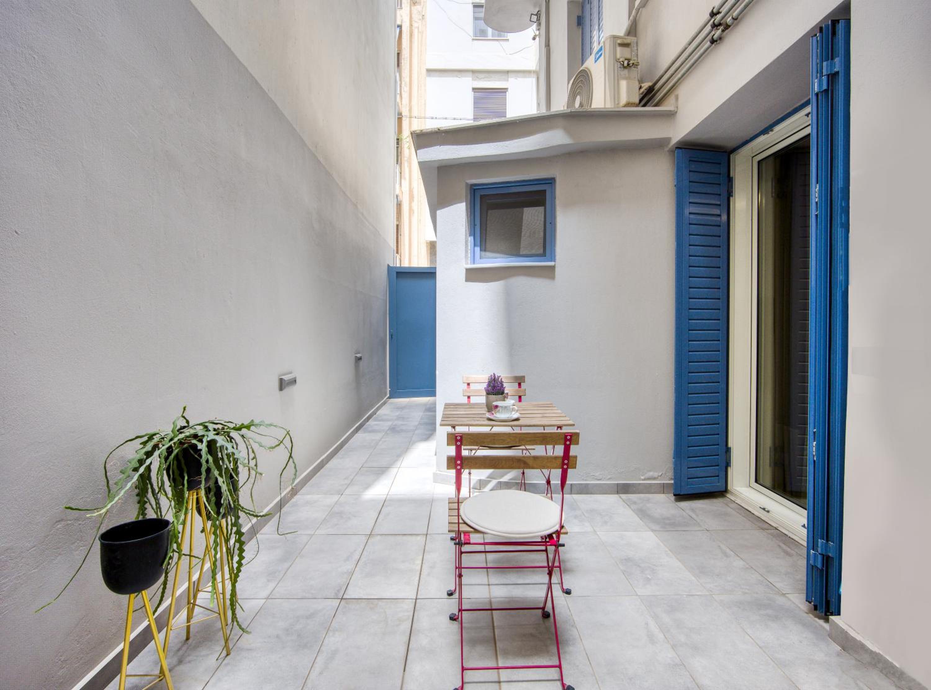 Pagrati/Hilton area, Bentzi (3) Boutique Apt. for 4