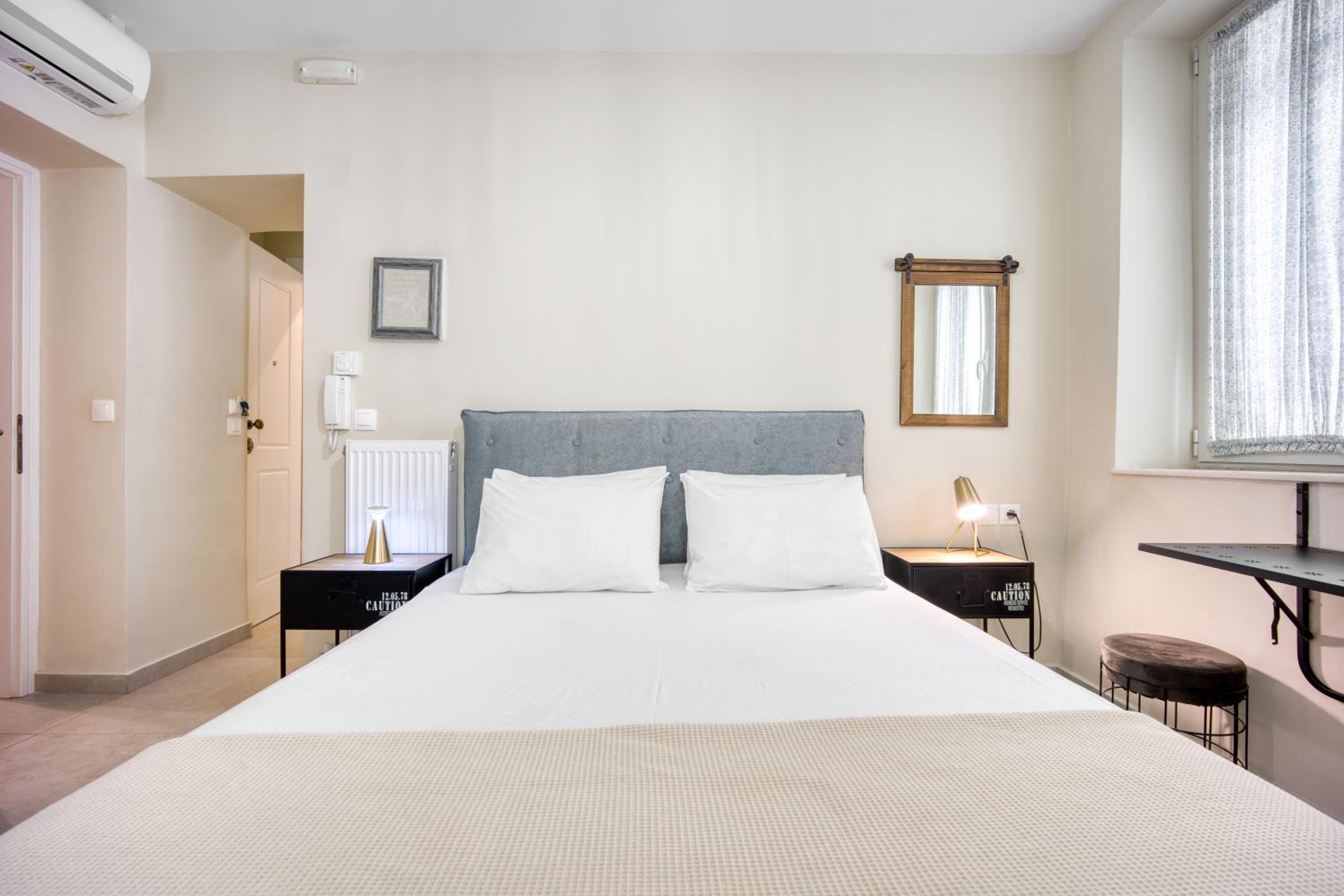 Bentzi...Boutique Apartment 1, Classic Double with kitchenette, 2 Guests
