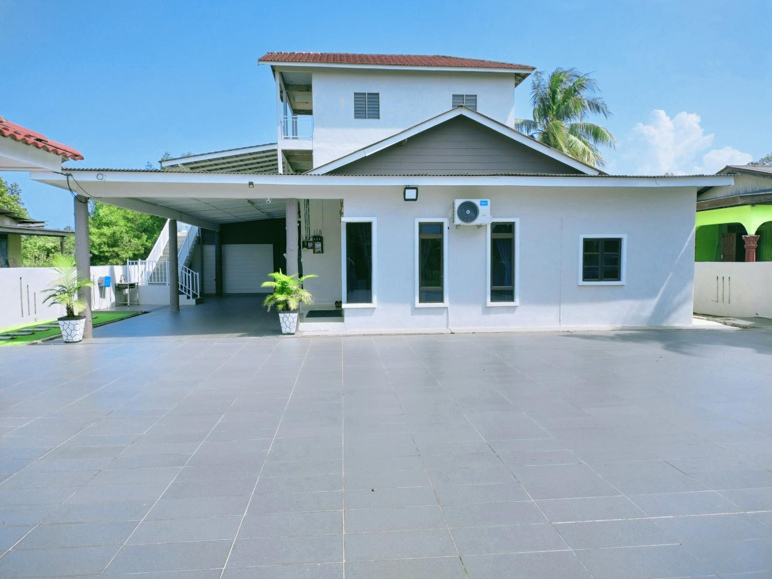 RINA HOMESTAY Kemaman view 5