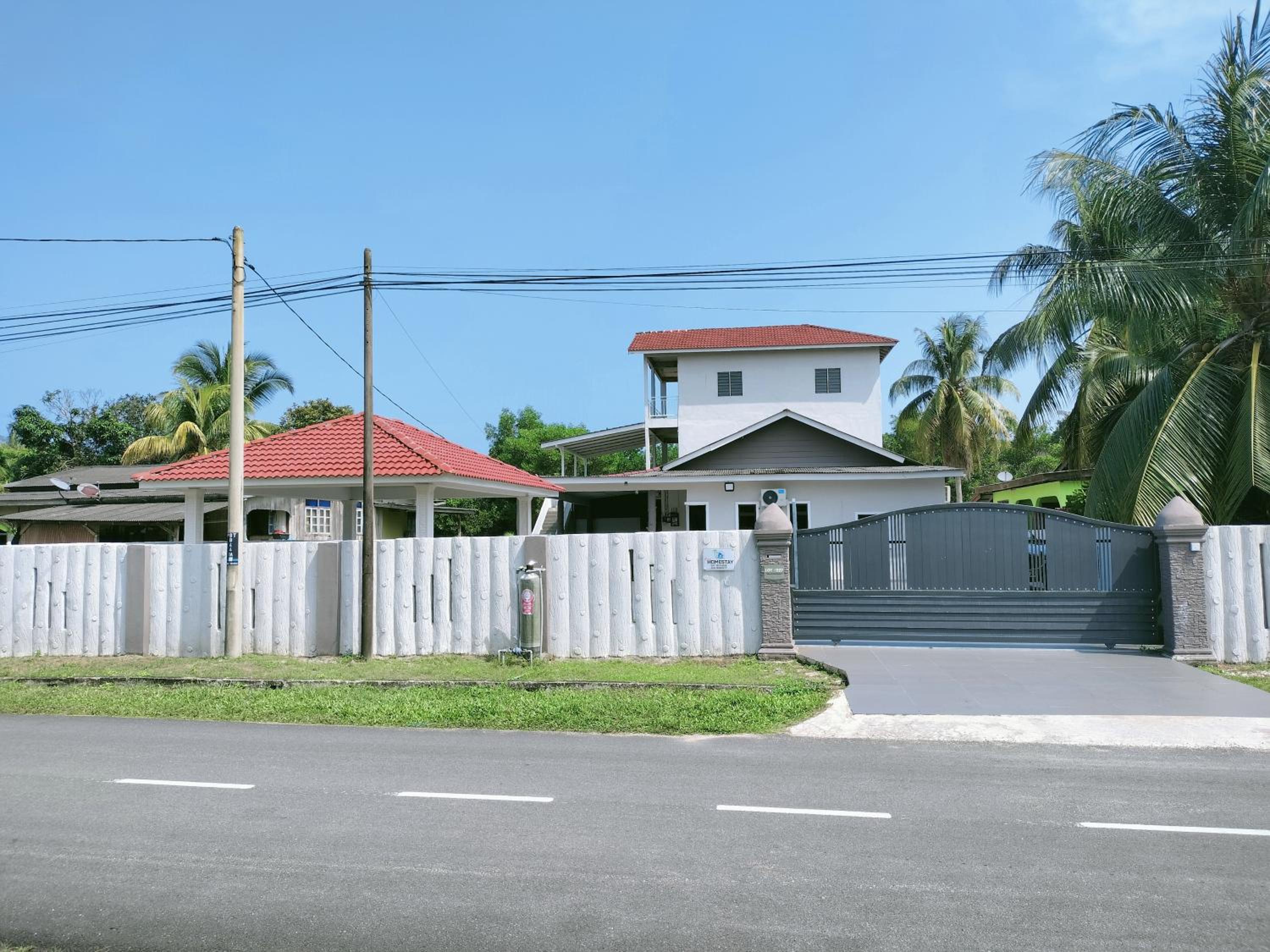 RINA HOMESTAY Kemaman view 4