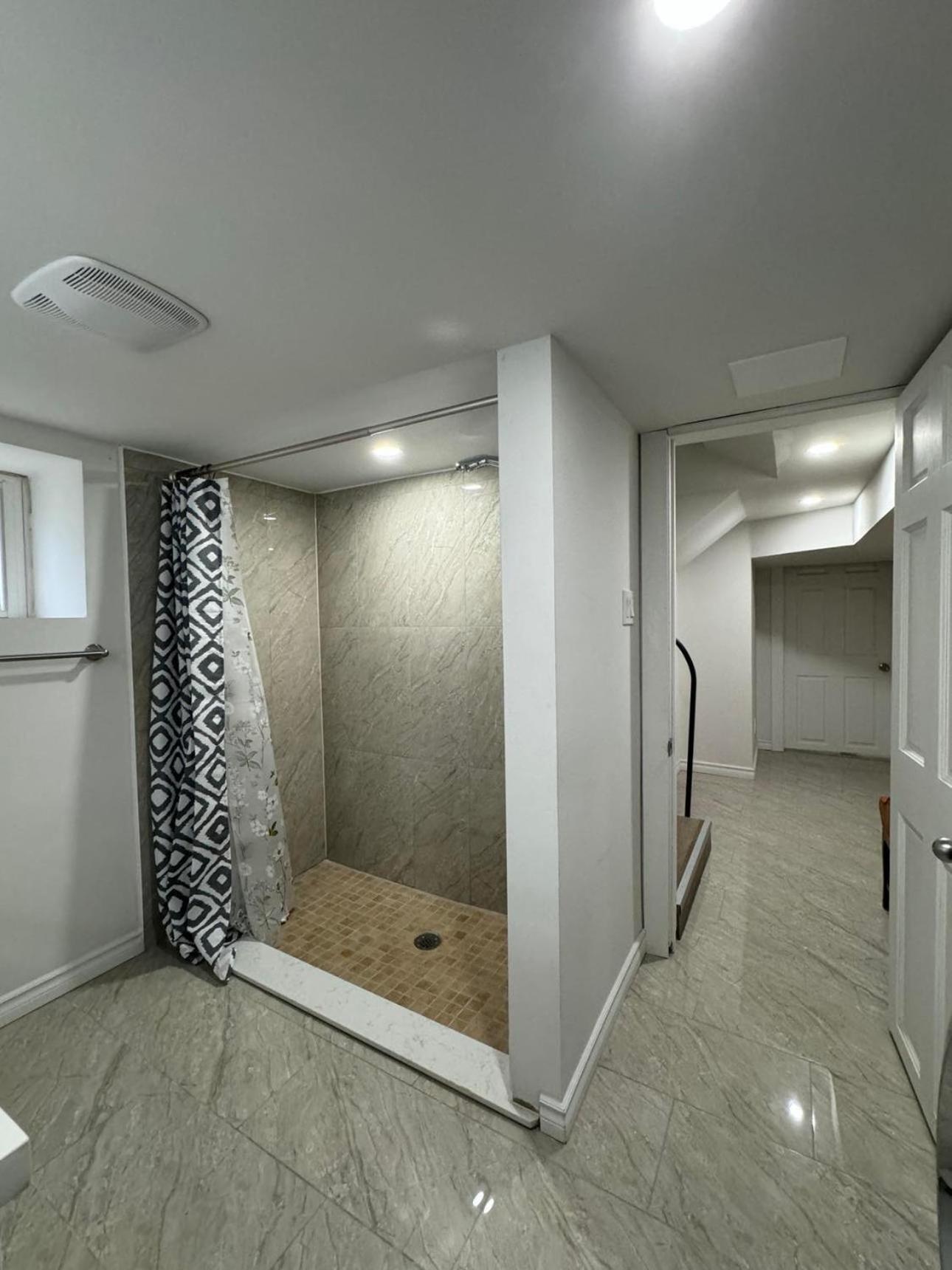 Cozy Suite-Walk to the Falls!