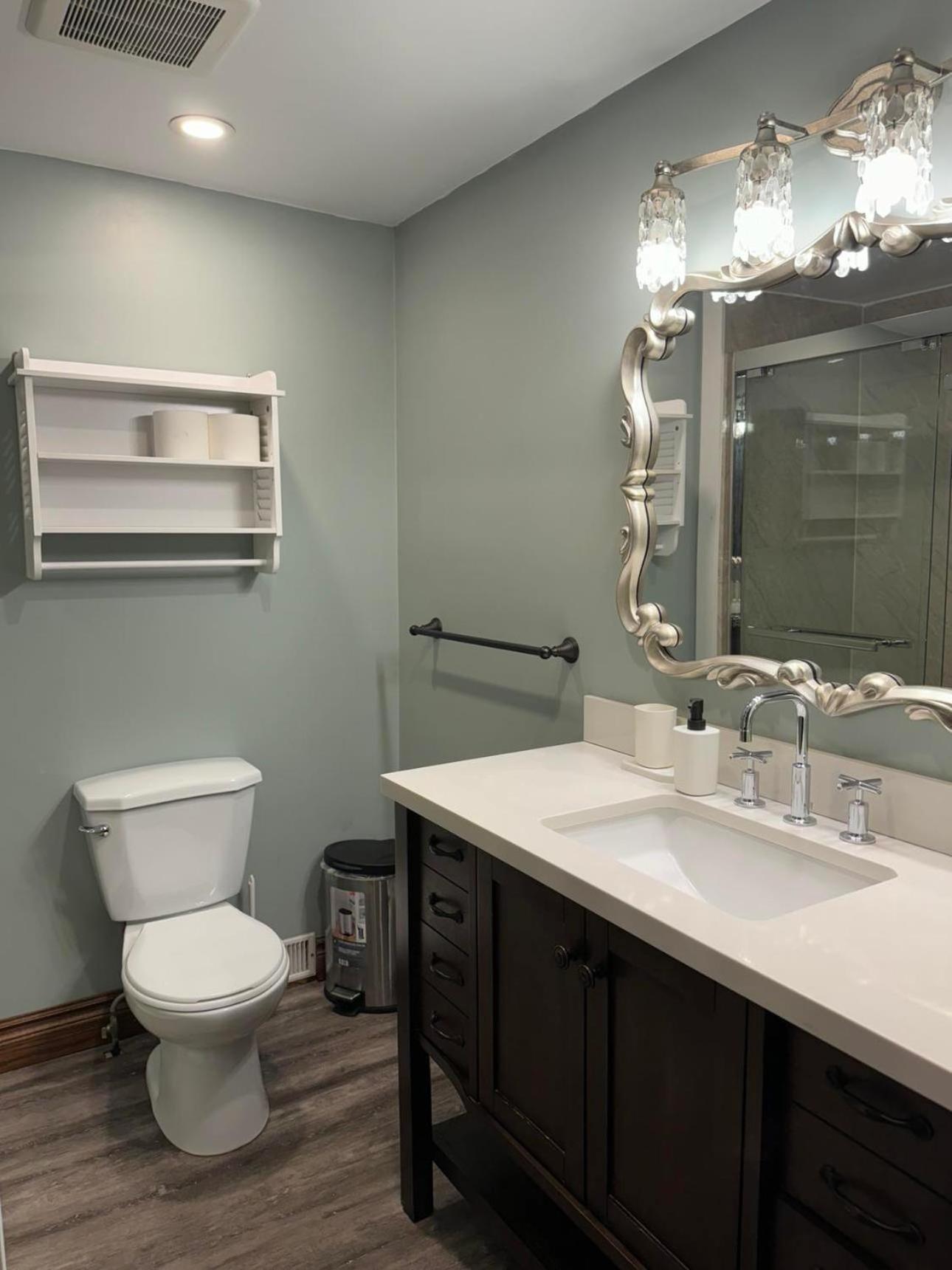 Cozy Suite-Walk to the Falls!