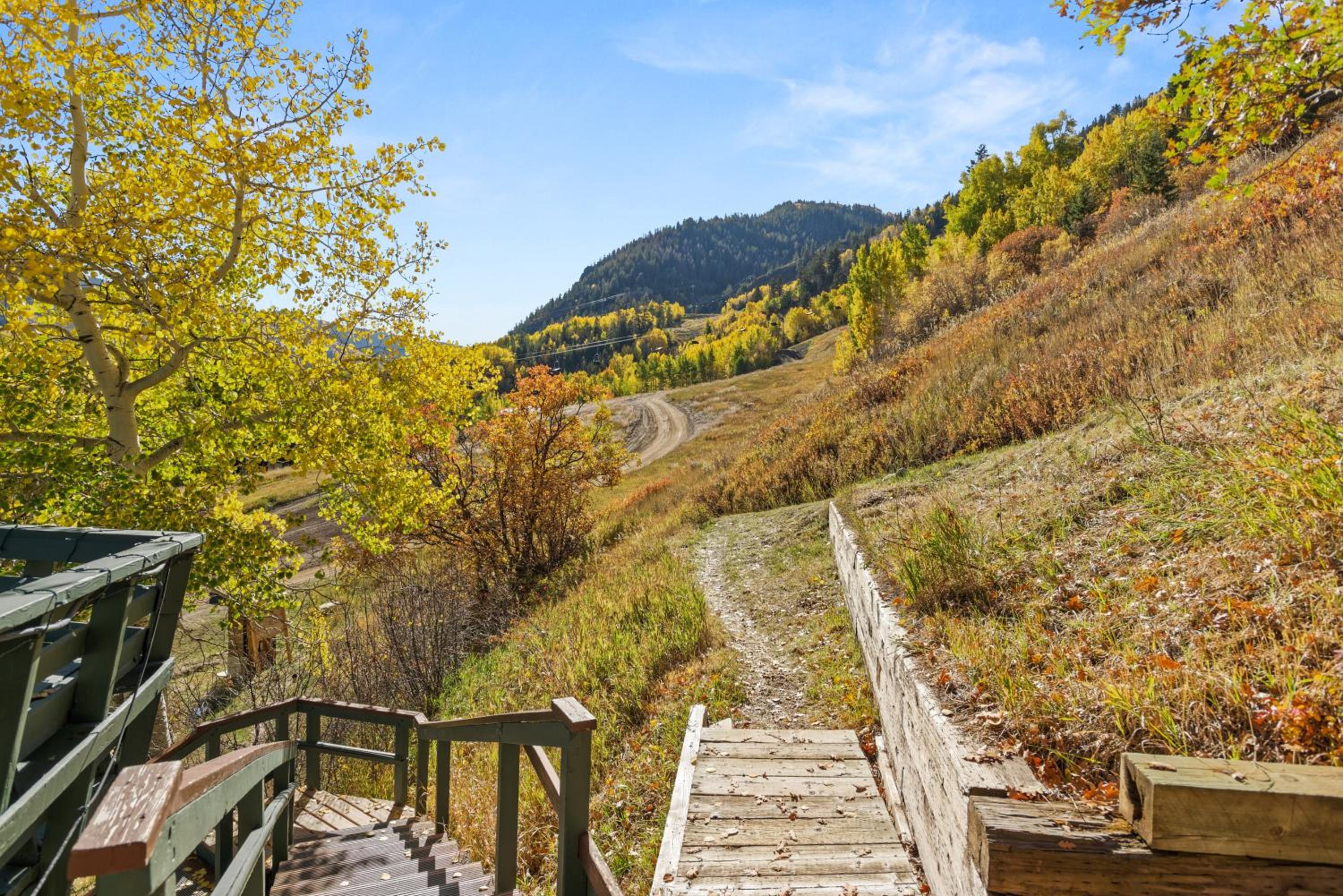 Photo 9 sur 17 de Aspen Ajax Shadow Mountain #18 2B2B