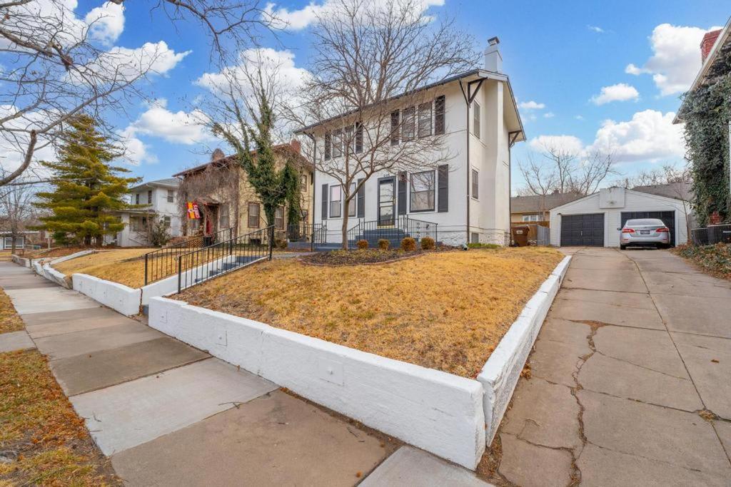 3 Bed 1 5 Bath Home in College Hill By Hospital view 3