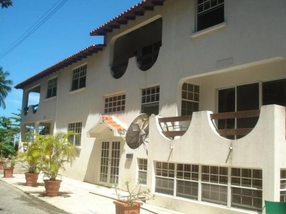 Oasis-Chandler's Coast-10mins to Holetown-2 BR Ad