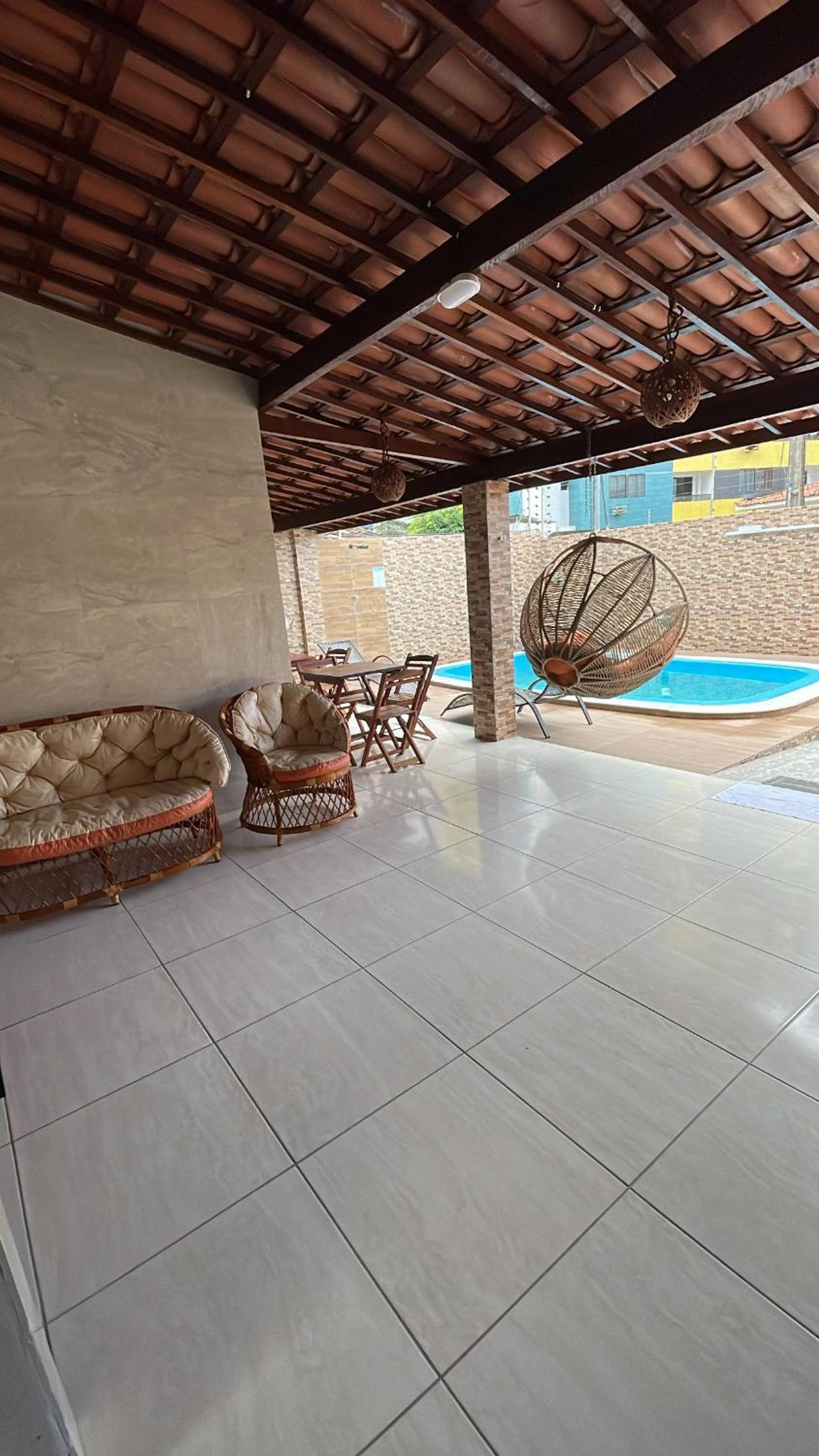 Casa á 400m da Praia de Cabo Branco - João Pessoa