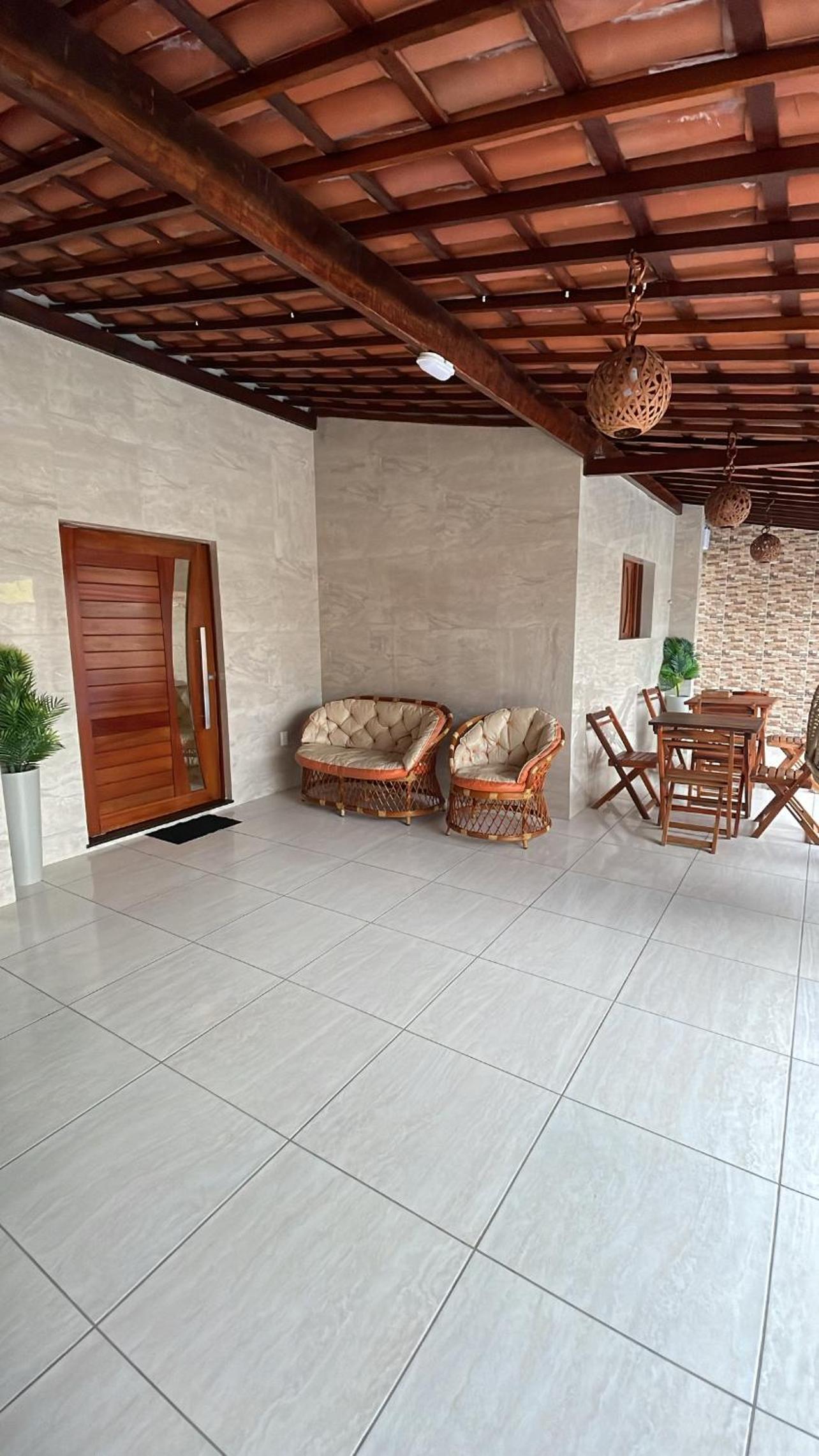 Casa á 400m da Praia de Cabo Branco - João Pessoa
