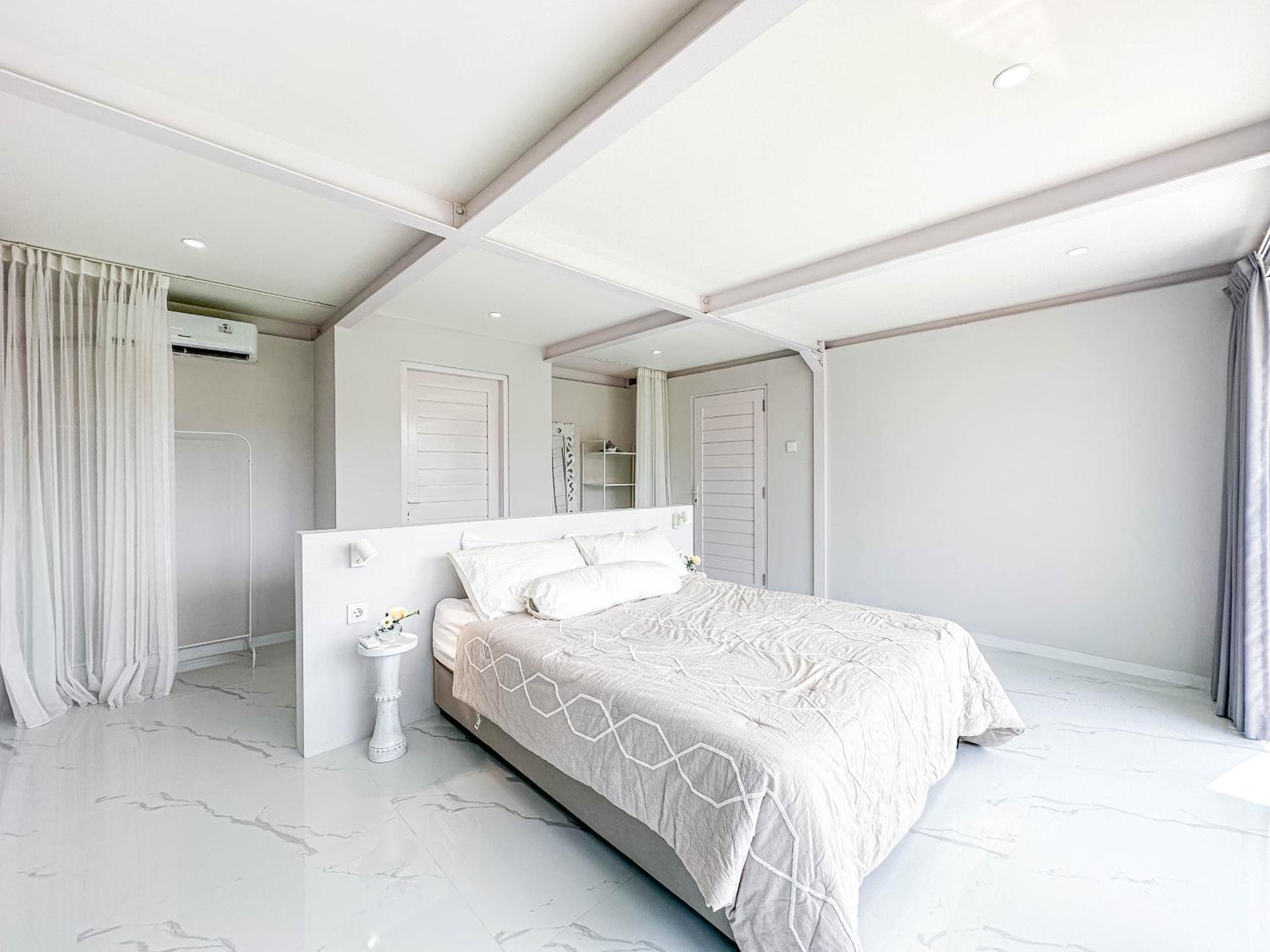 White Villa Ubud by Supala