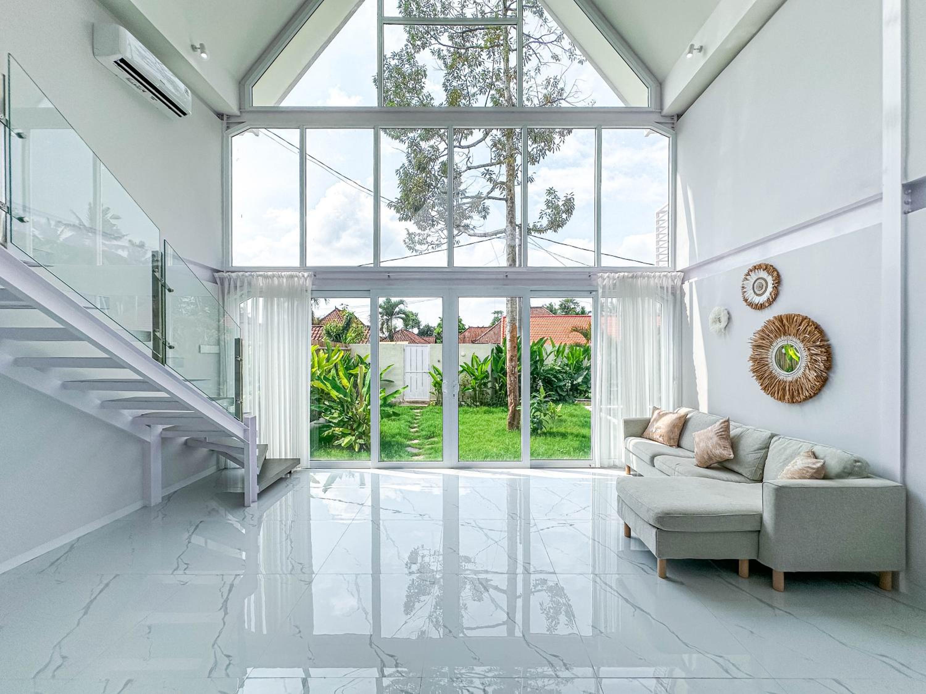 White Villa Ubud by Supala