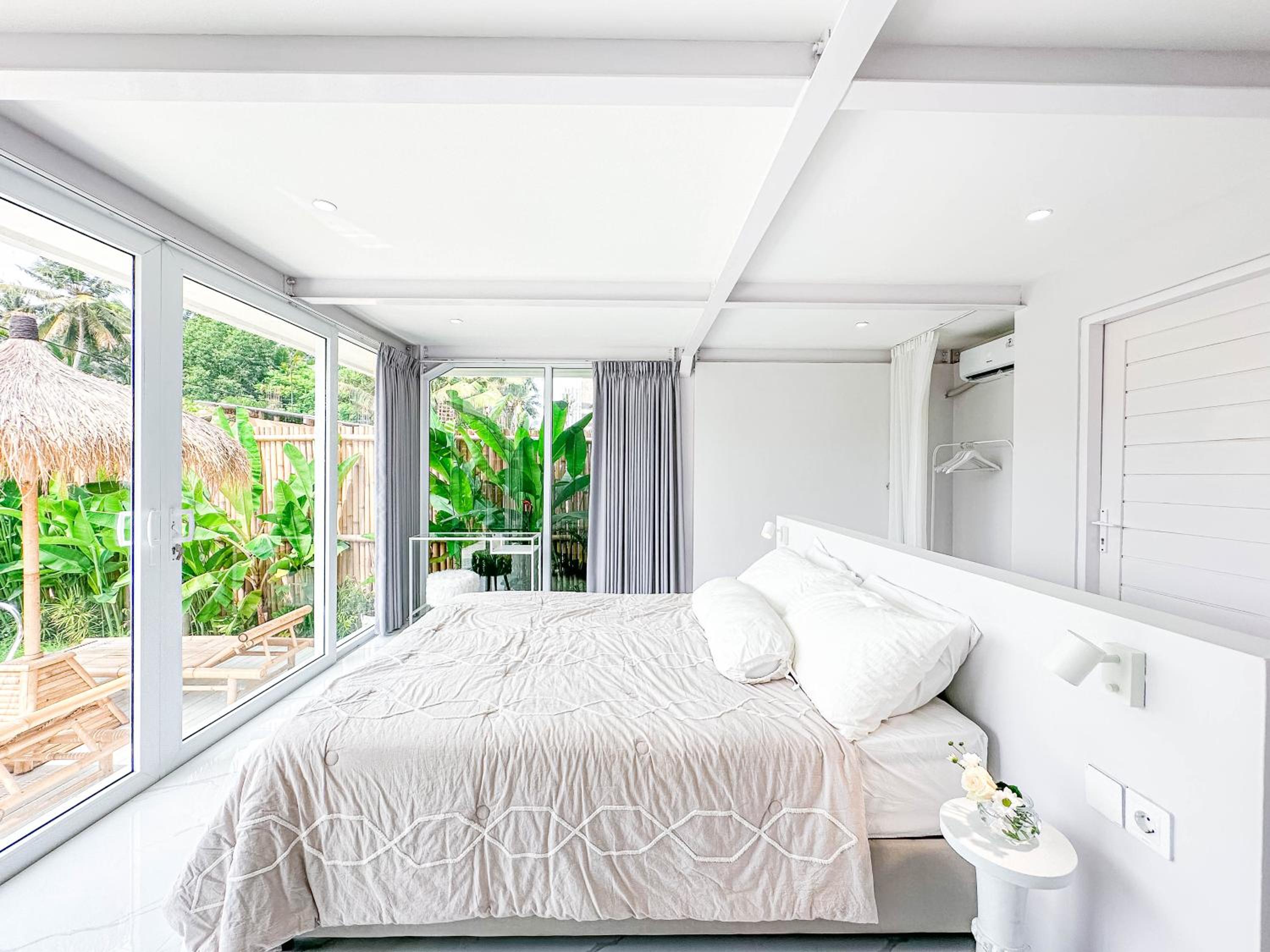 White Villa Ubud by Supala