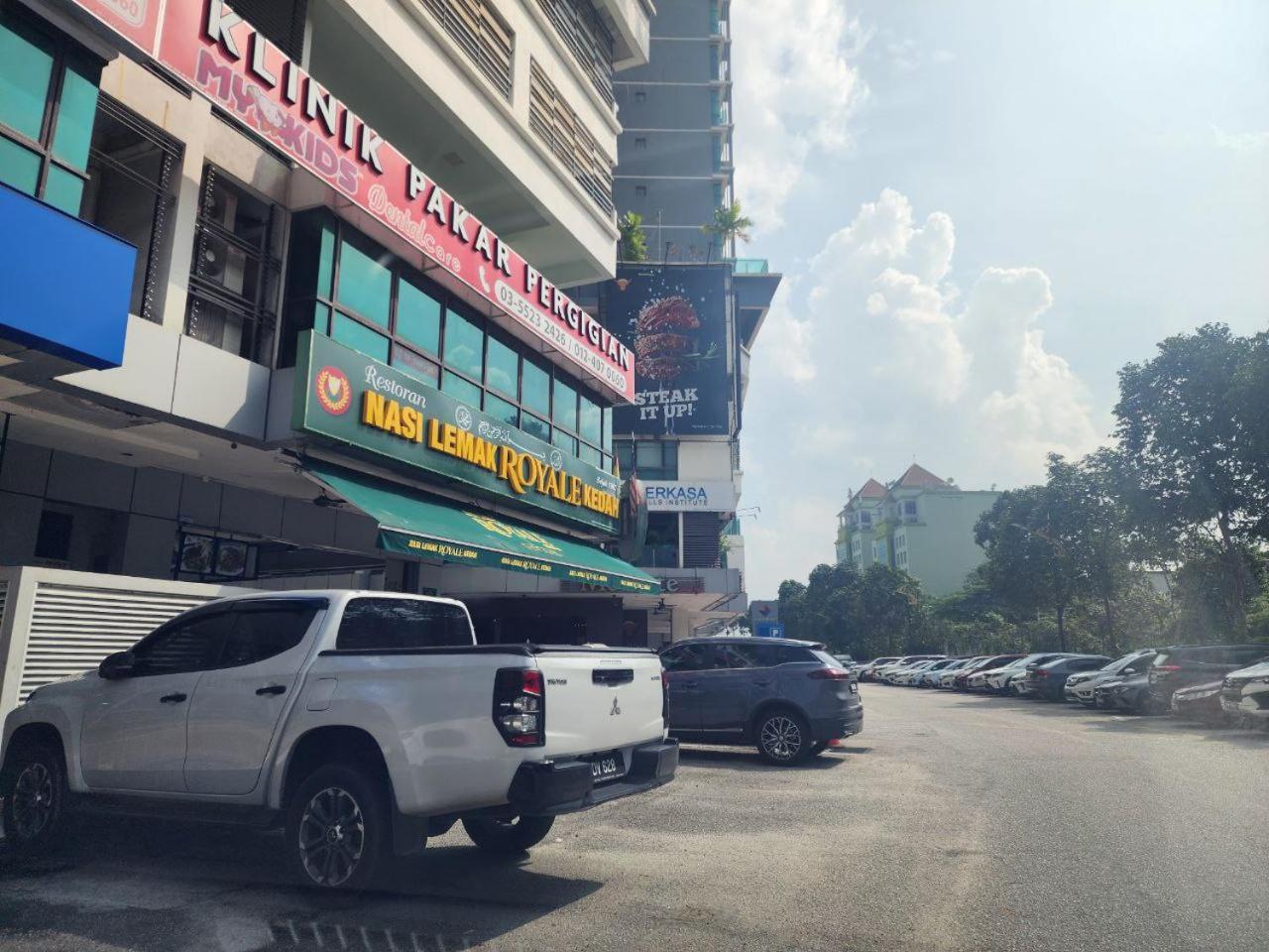 Vista Alam Staycation