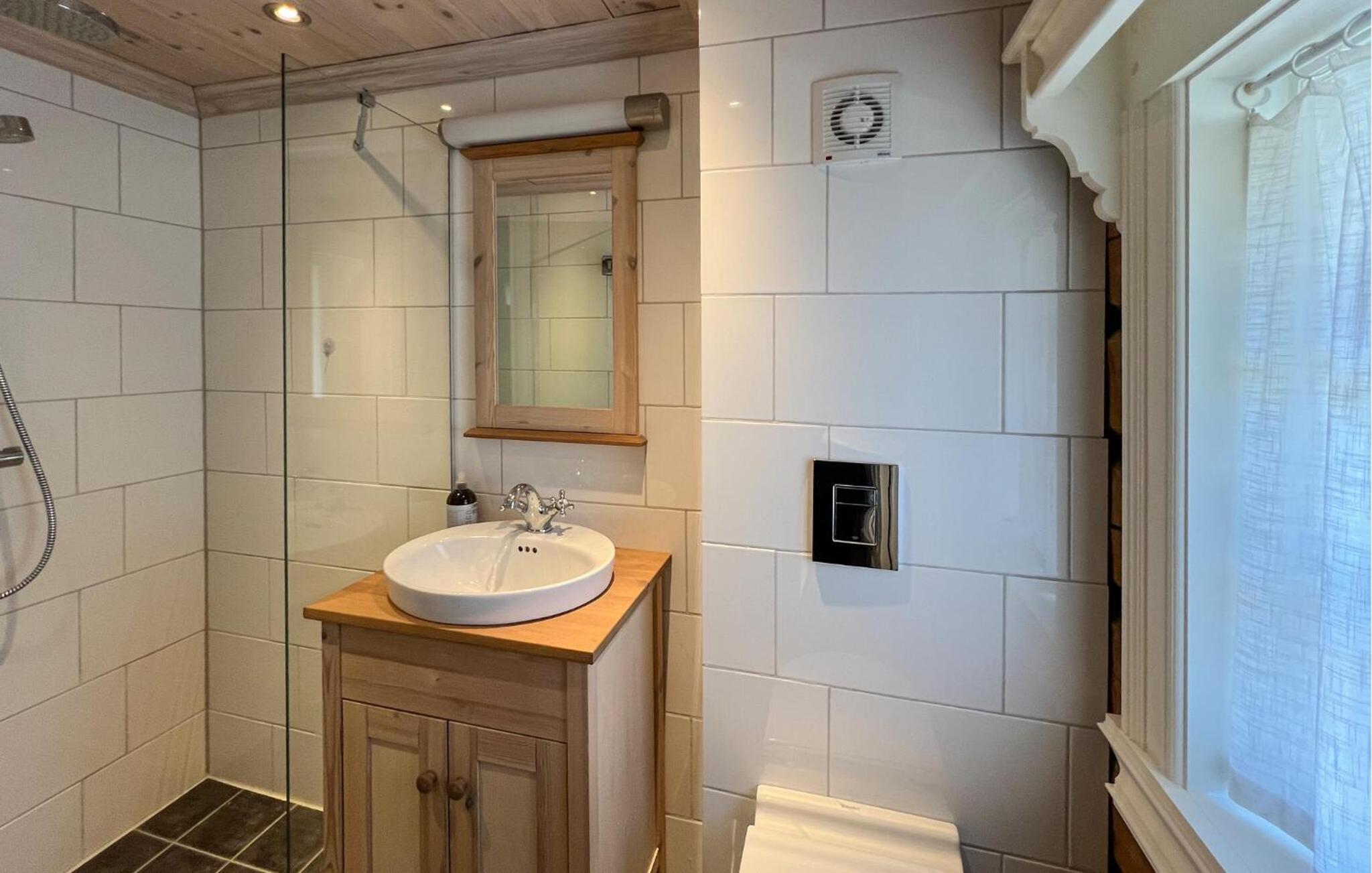 Beautiful Home In Øyer With Wifi