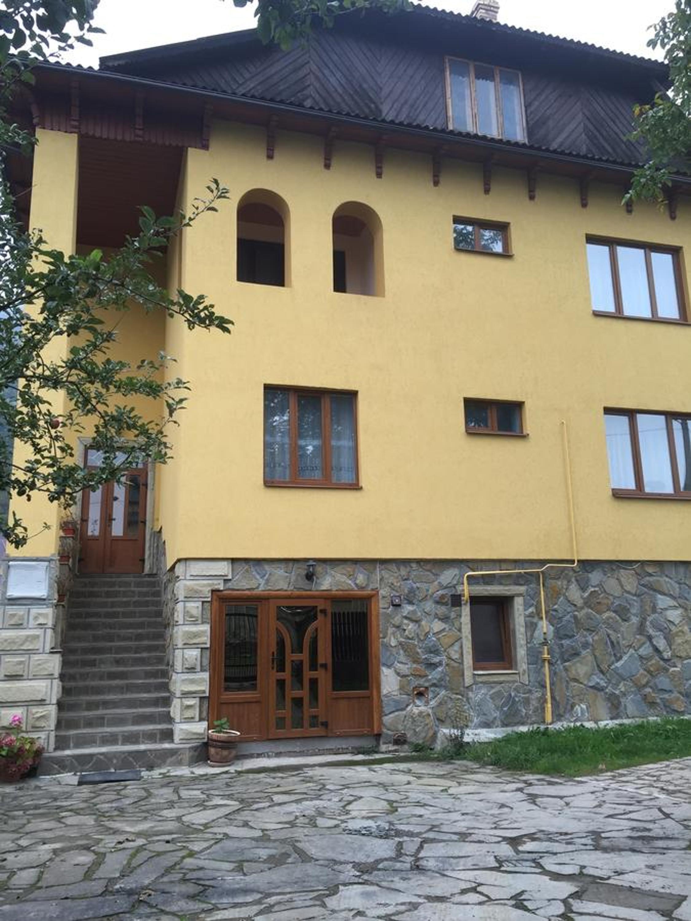 Pryvatna sadyba Svitanok view 3