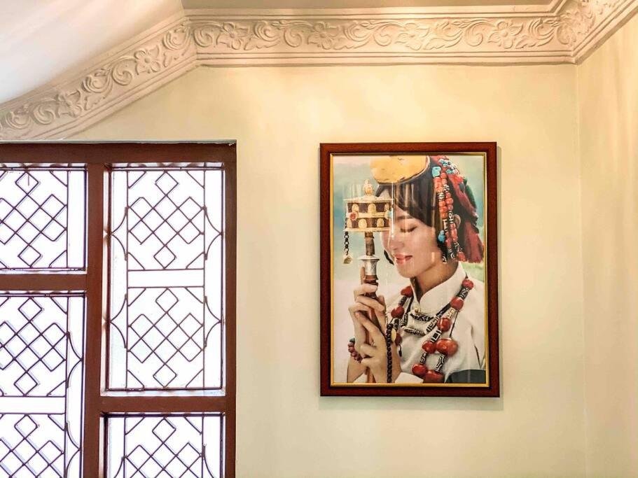 Cheerful 5-bedroom villa with garden and views view 4